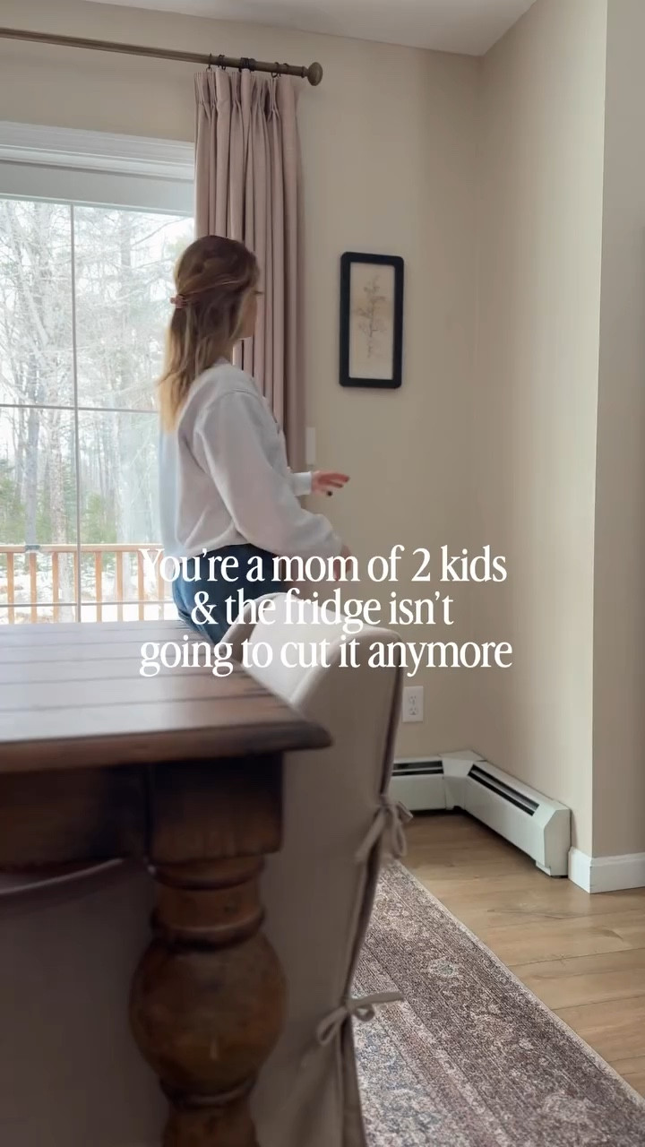 What a special little corner! & each kid has their own designated basket for school paperwork, homework etc. 
This project was so so easy and fun! 
Comment PIN BOARD for 🔗 

#diy #diypinboard #homeinspo #momofkids #bragboard