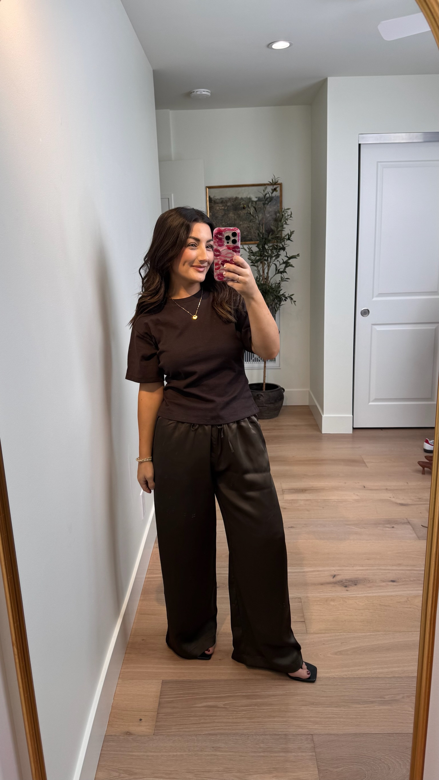 Obsessed with these new pieces from Gap!! 

Top size small petite 
Satin track pants size medium petite 
(I need a tiny heel!) 

5'0" 140lbs

#LTKgrwm #LTKootd #LTKPetite