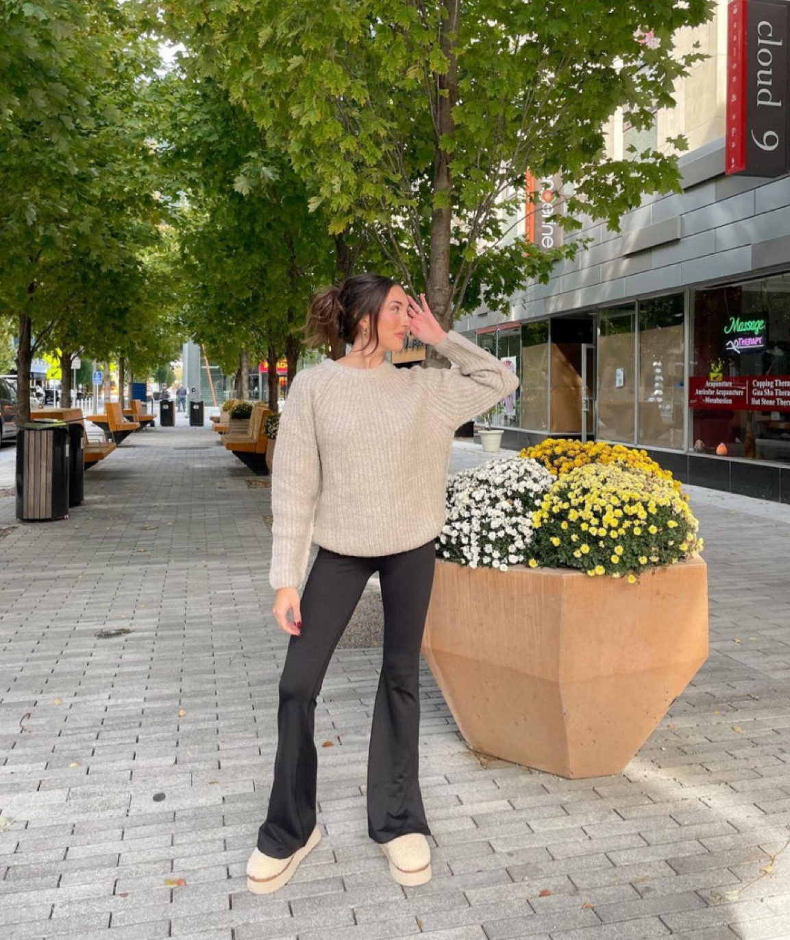 Ugg slippers, knit sweater, leggings, flare leggings, maternity leggings

#LTKCyberWeek #LTKbump #LTKshoecrush