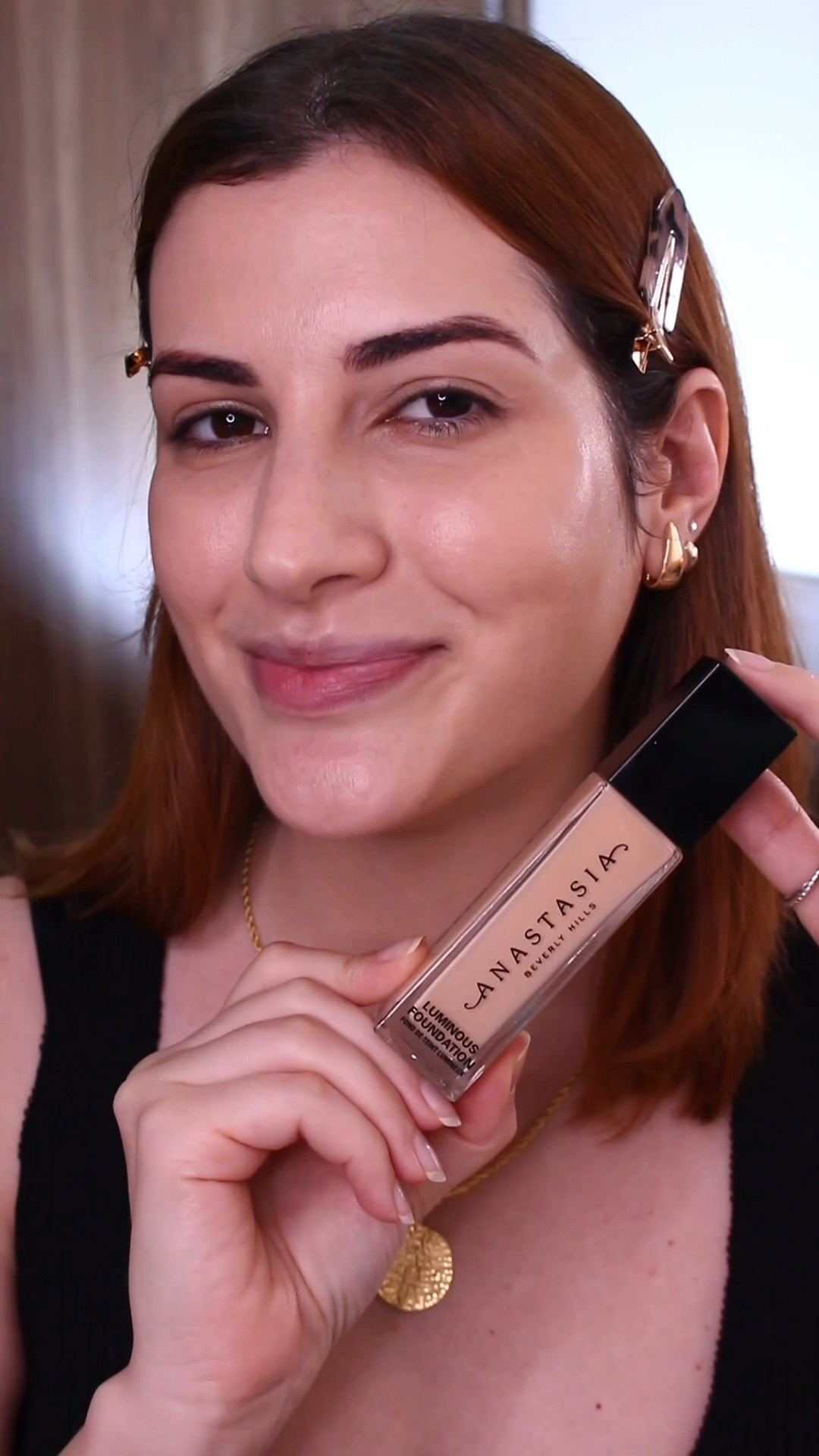 Base Anastasia Beverly Hills Luminous Foundation
Cor 140N
Meu tipo de pele: mista/oleosa acneica 

#LTKbrasil #LTKbeauty