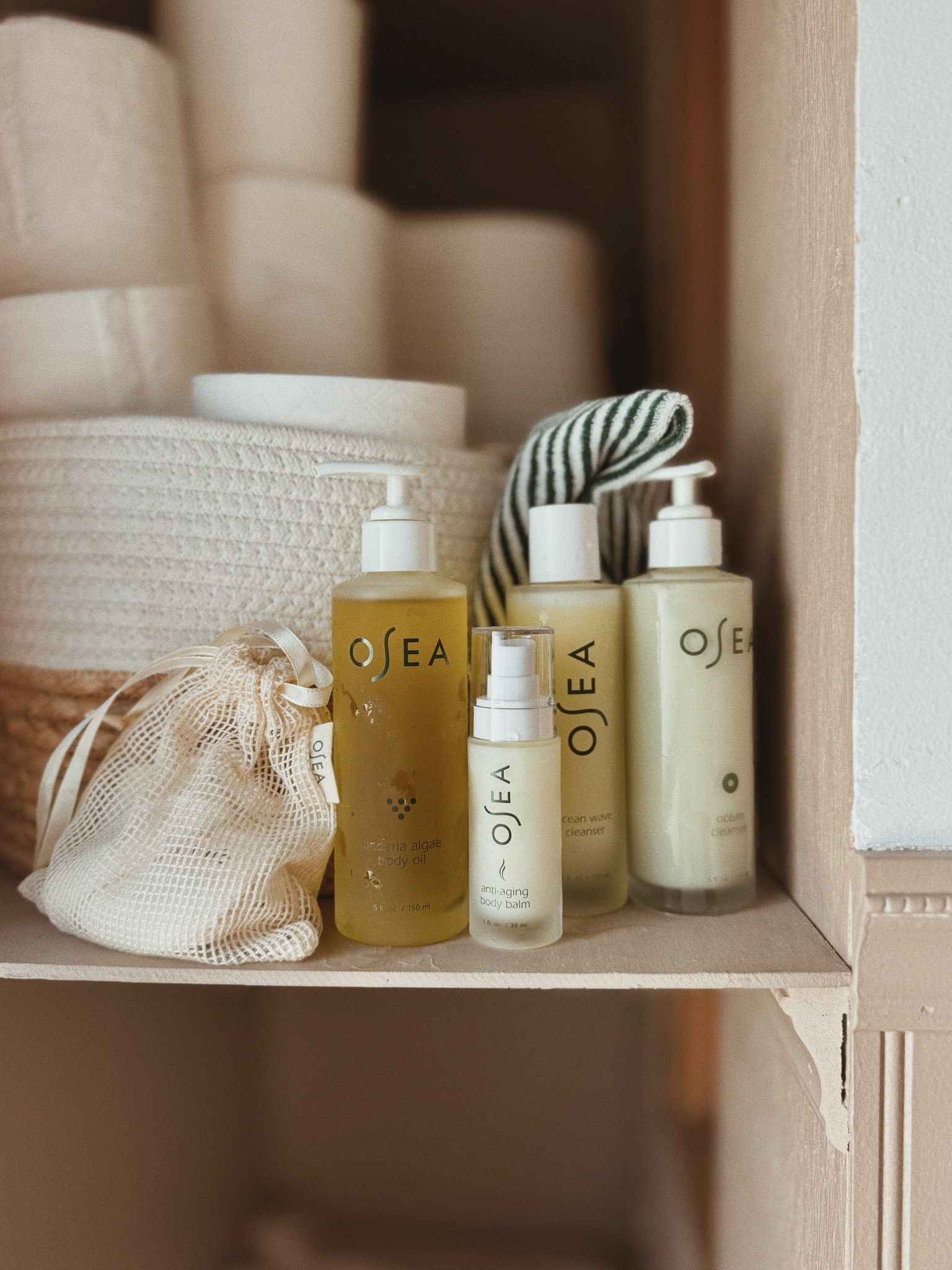 Getting my glow on this summer with Osea 🌊🤍✨

#LTKFindsUnder50 #LTKSeasonal #LTKBeauty