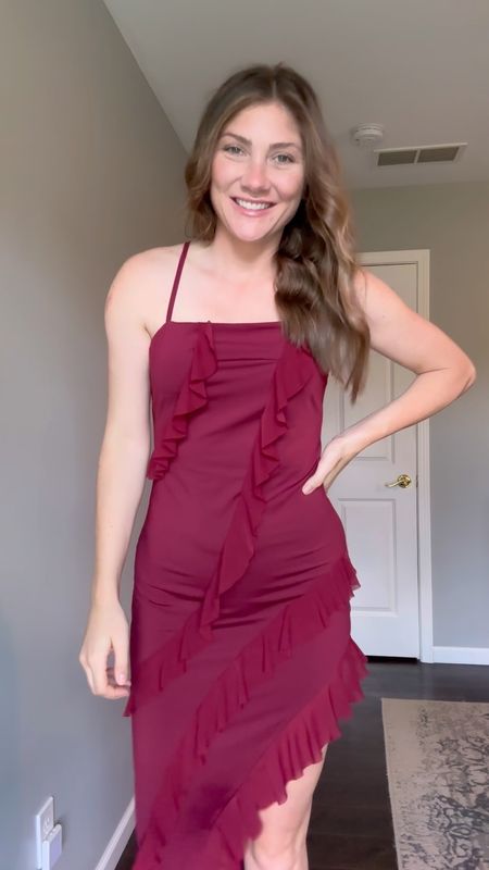 Comment DRESS to shop. 💃 Have any upcoming weddings or parties coming up?! This bodycon maxi dress is so fun & flattering!! Comes in multiple colors, very stretchy and runs true to size. 

#LTKFindsUnder50 #LTKWedding #LTKParties