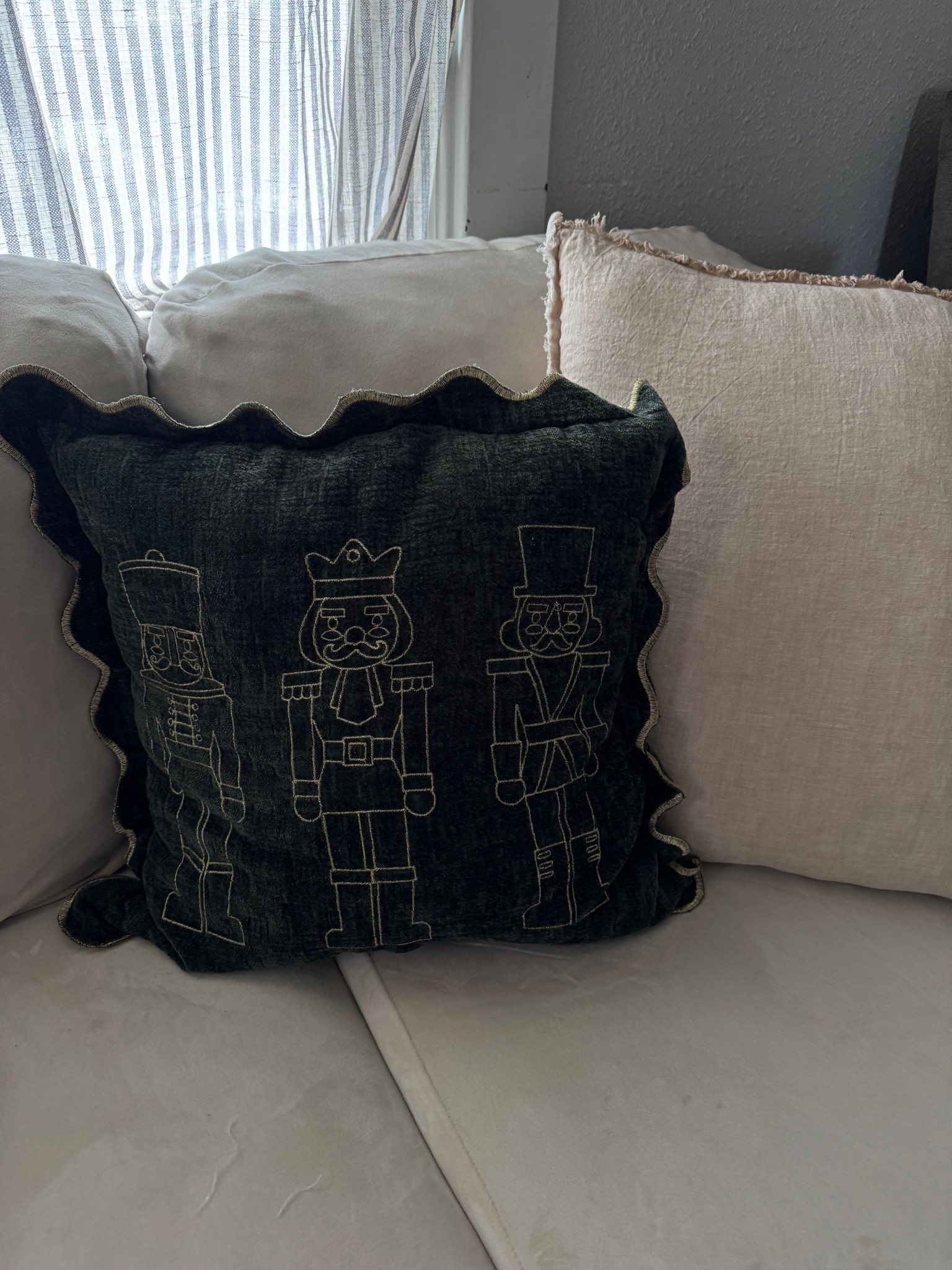 Nutcracker Pillow 🎁

#LTKGiftGuide #LTKHome #LTKHoliday