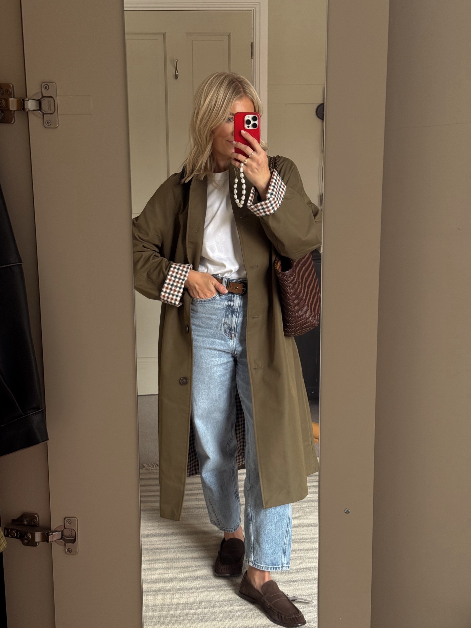Autumn styling 🍂 

Trench coat, Next - size 8R
Jeans, M&S - size 8R
T-shirt, Uniqlo - size M
Bag (Dragon Diffusion dupe) - Scott Samuel
Loafers - TK Maxx 

#LTKstyletip #LTKautumn #LTKuk