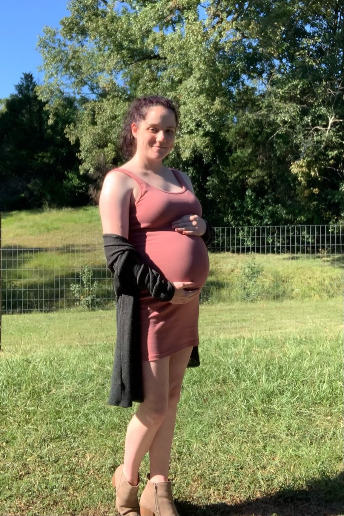 Maternity dress | pregnant dress | pregnancy dress | Maternity outfit | pregnant outfit | pregnancy outfit | Maternity | bump | pregnant | pregnancy | bump friendly | pink  dress 

#LTKBump #LTKFindsUnder50 #LTKGiftGuide