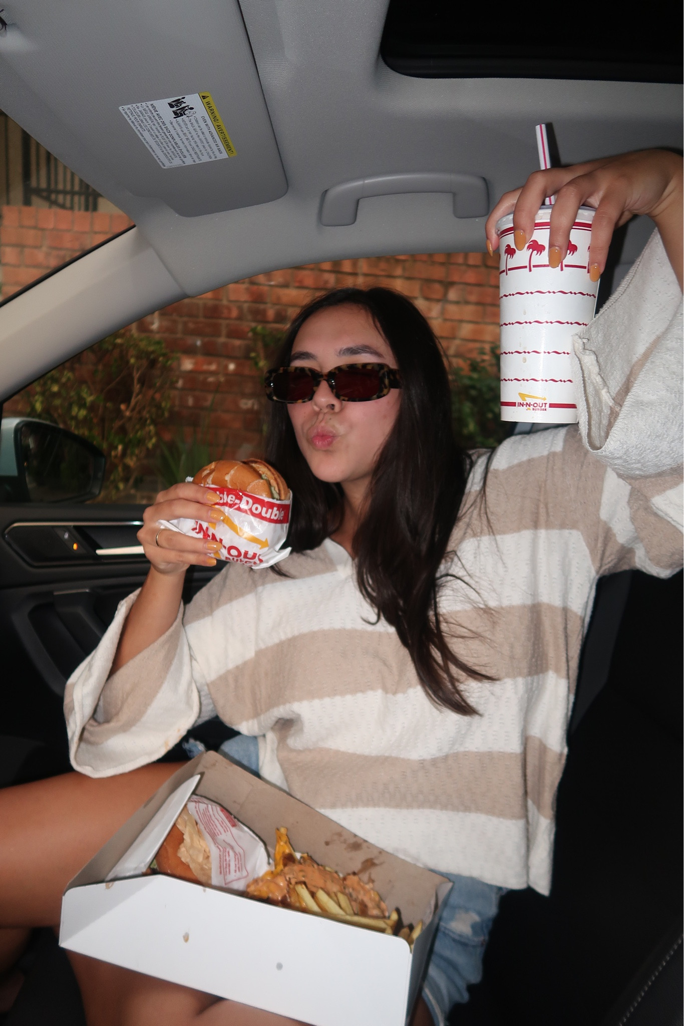 in-n-out to-go 🍔