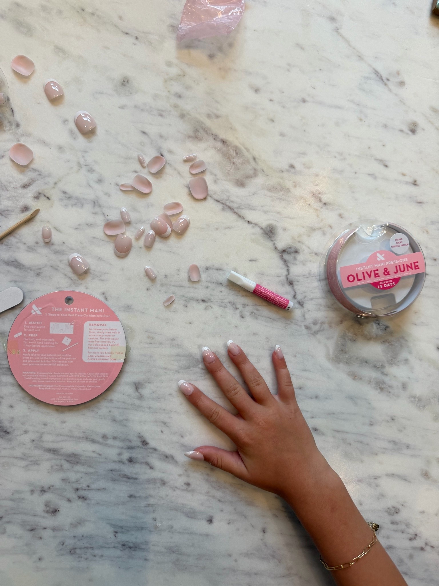 Manicure at home, trendy French tip press on  nails from olive & June ￼