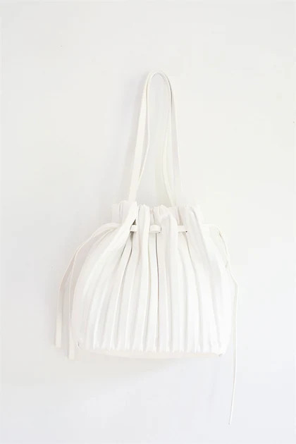 Nadia Pleated Bag - White | SABO SKIRT (Global)