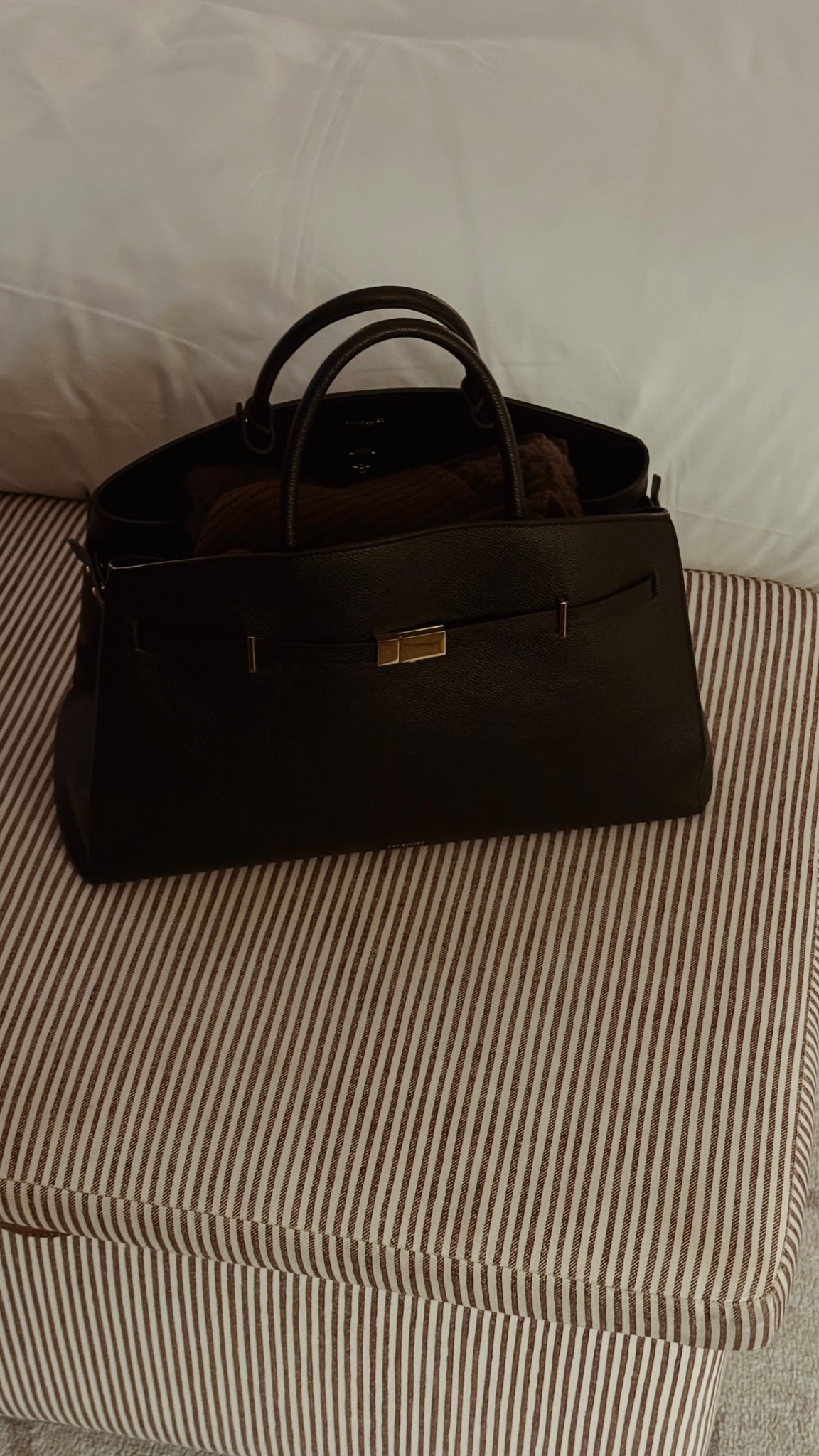 💼 Demellier



#LTKbag #LTKdatenight #LTKtravel