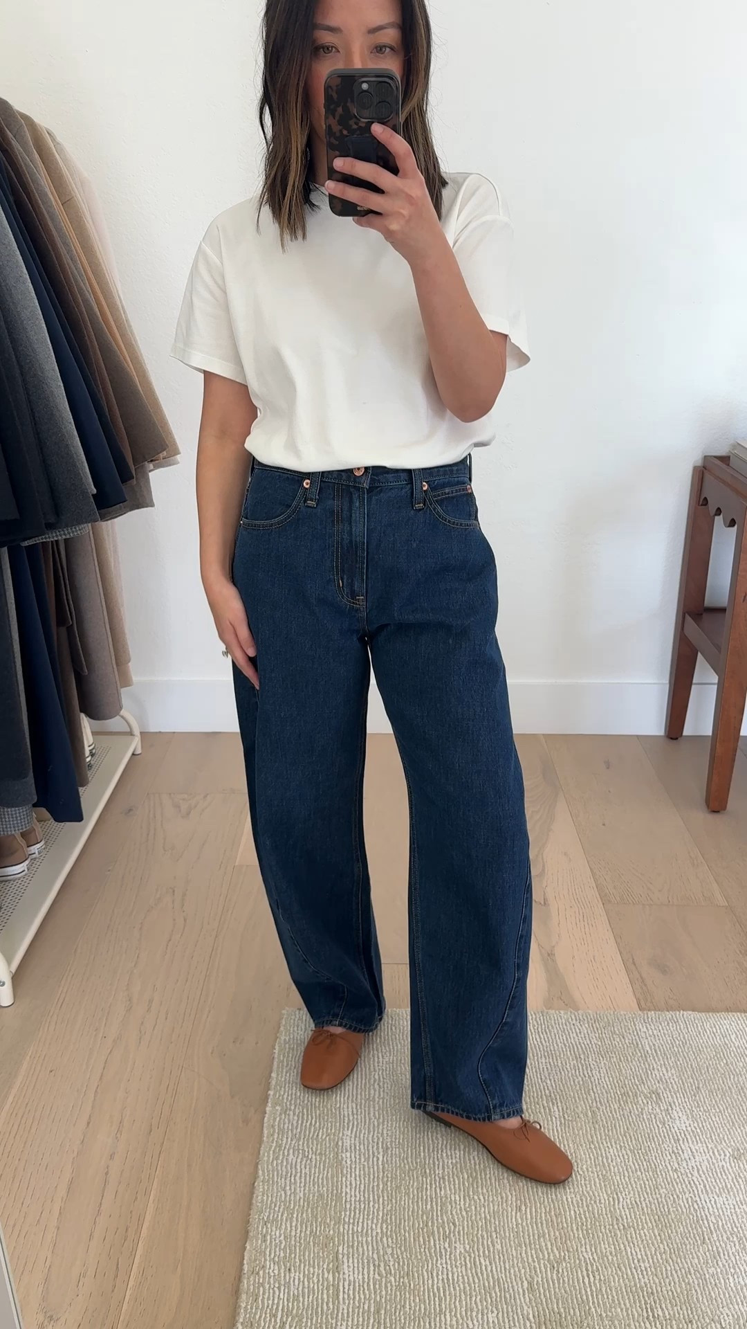 @gap subtle barrel jeans. Great for mid-rise girlies. Petite length is full length on my 5ft frame. Go TTS in this one. #howyouweargap #gappartner


#LTKPetite
