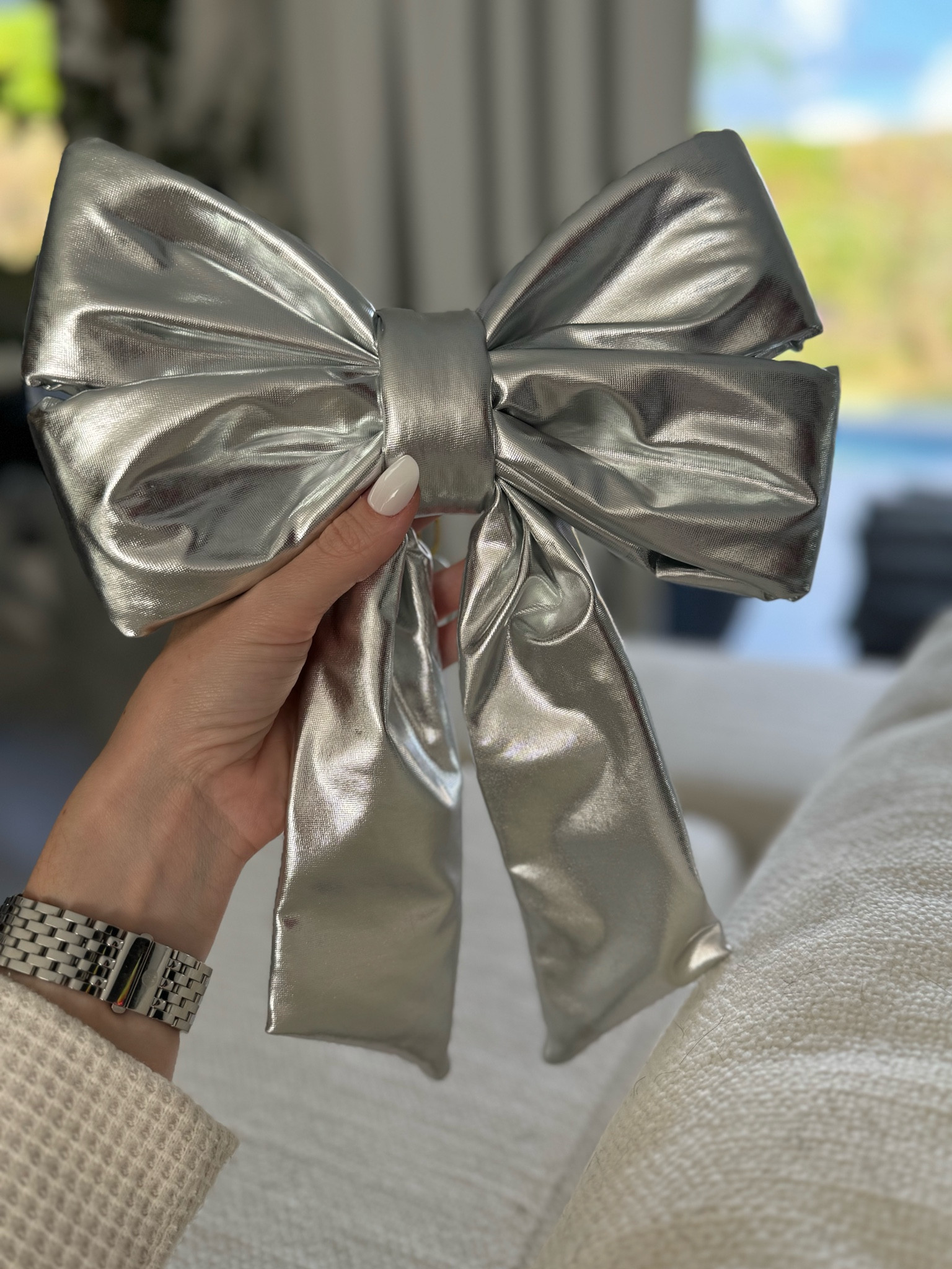 Ok but these bows from Target 🎀😍✨🌲 bow decor Christmas decor 

#LTKSaleAlert #LTKHome #LTKSeasonal