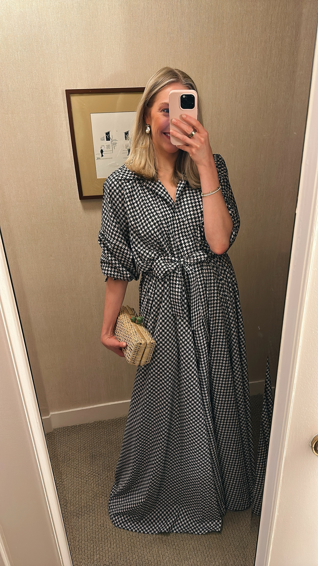 Loved this lightweight swishy dress for a black tie New York night! #blacktiedress 