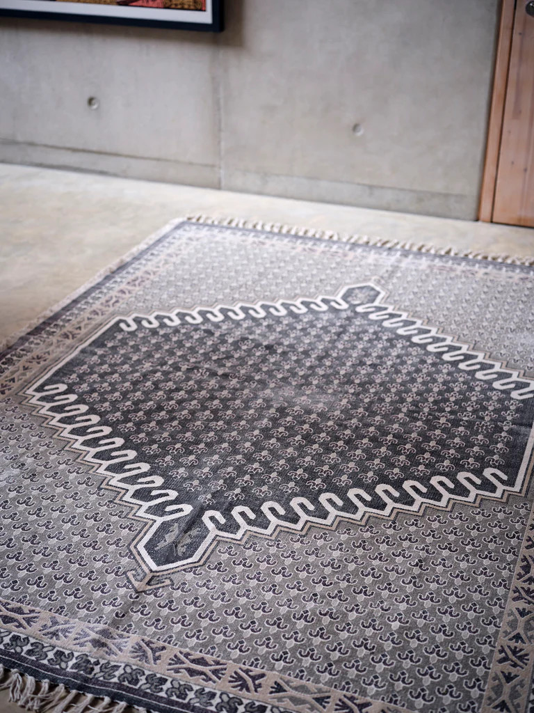 Extra Large Poppy Rug Natural | French Connection (UK)