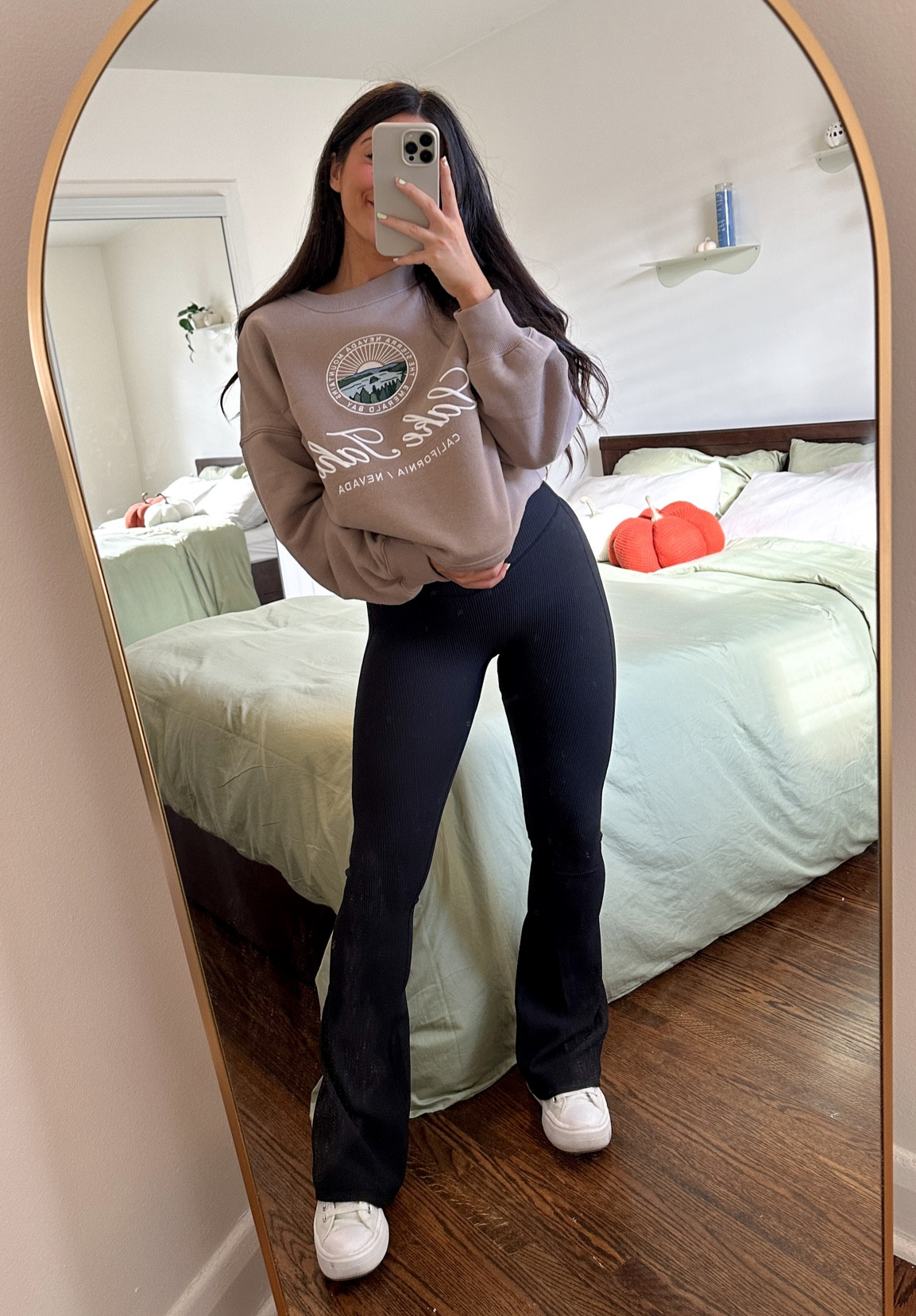 these flares !!! my fave rn. Ps the platform converse are on sale 🫶🏻

fall outfits, Abercrombie & fitch

#LTKGiftGuide #LTKsalealert #LTKstyletip