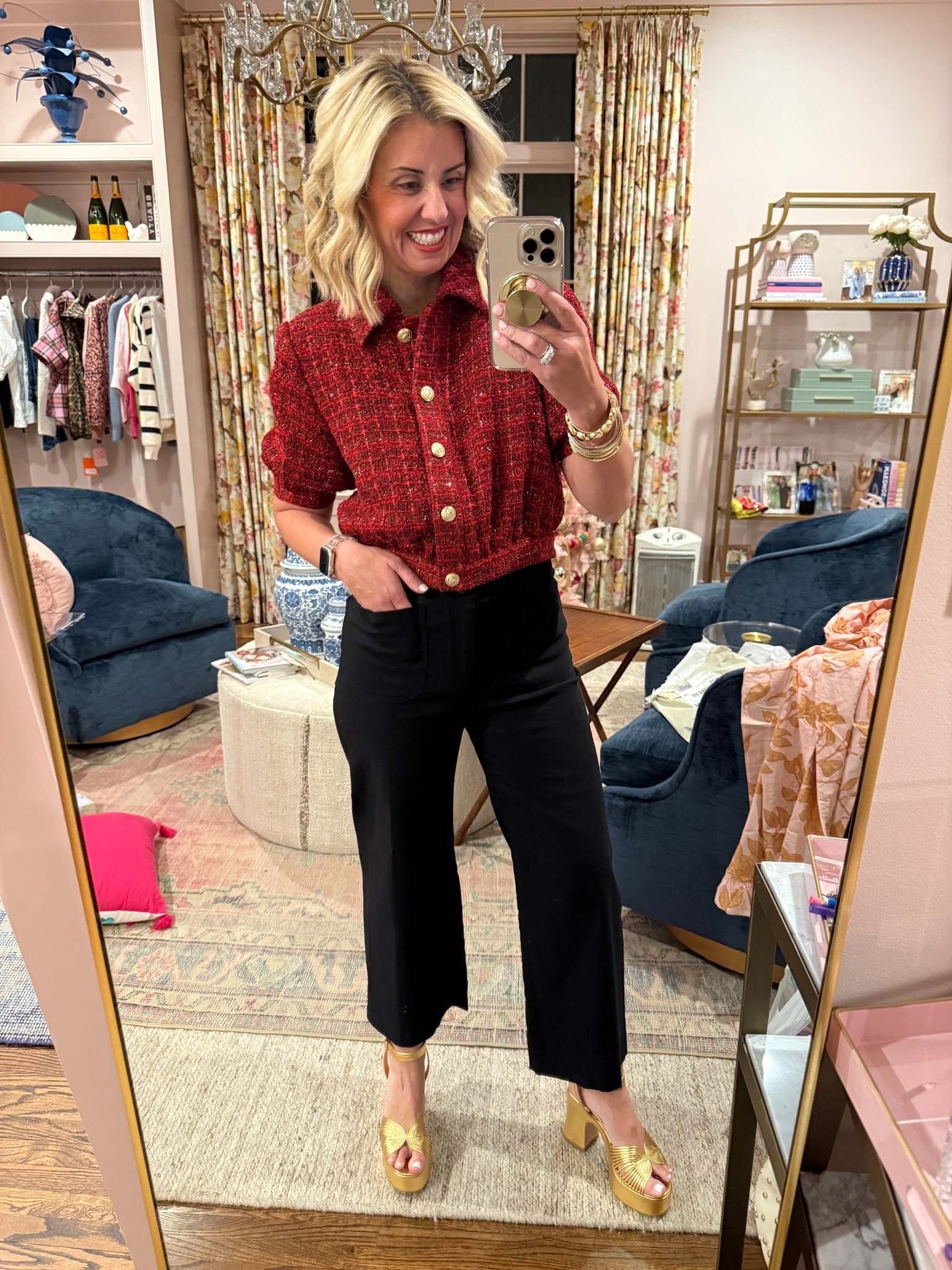 Christmas party ready

S top
26p pants
8 shoes


#LTKootd #LTKHoliday #LTKPetite