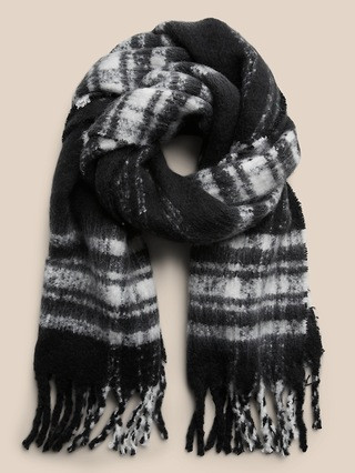 Oversized Fuzzy Scarf | Banana Republic (US)