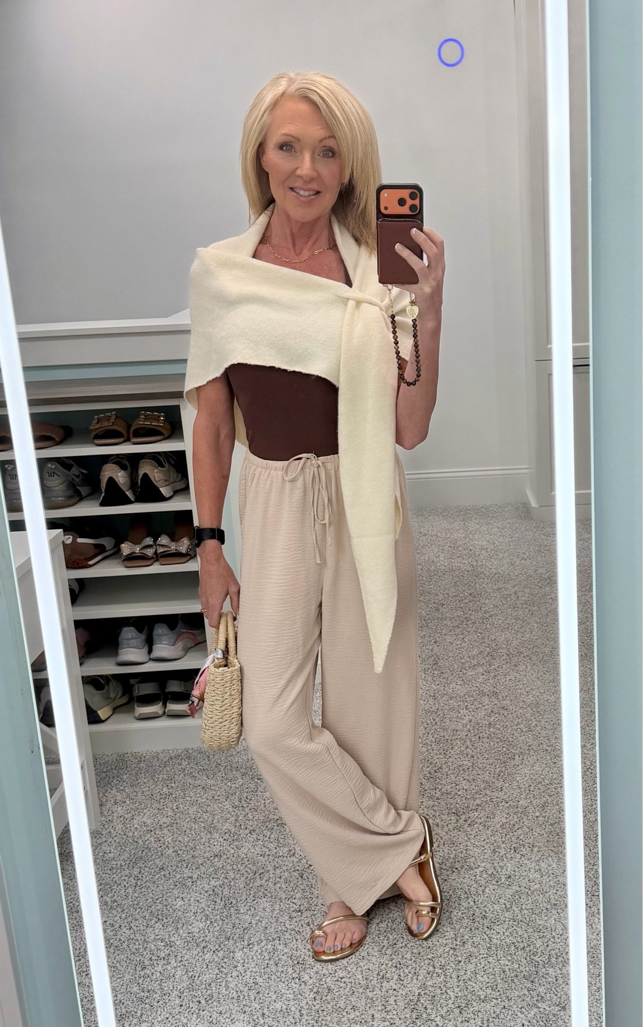 Casual Friday night outfit! Loving all the neutrals and gold accents! This would also be a great travel day  or sight seeing look! All items linked below.

#LTKdayinmylife #LTKootd #LTKTravel