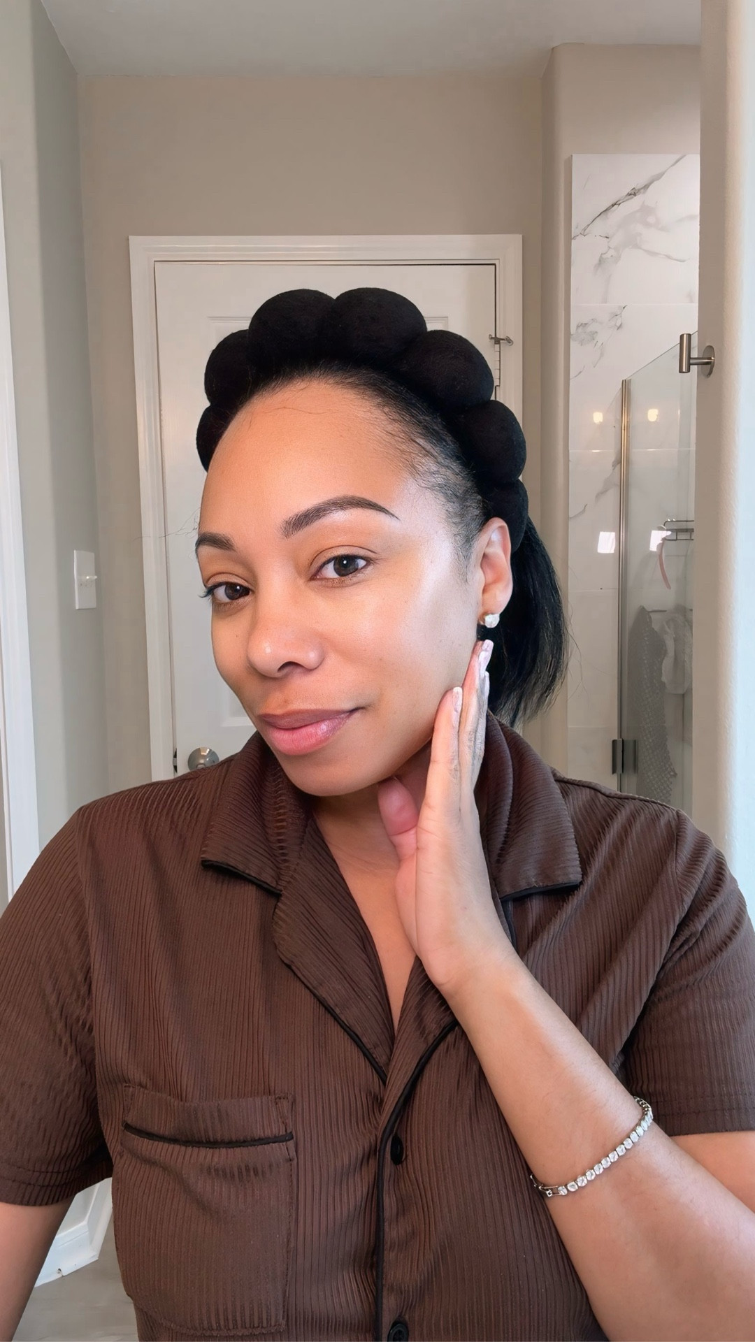 Morning skincare as a 40 year old ✨

#LTKOver40 #LTKBeauty #LTKselfcare