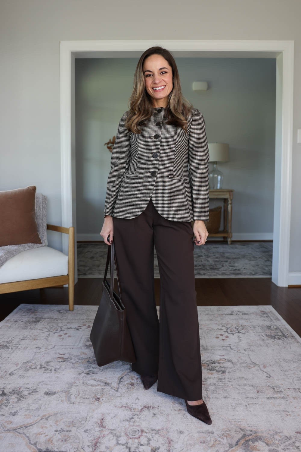 Petite-friendly neutral outfits for work! 

Pants (Abercrombie): 24 short / 11.5” rise / 28.25” inseam 
Blazer (JC Factory): petite 00 

For size comparison, I’m 4’10” 105lbs. My measurements are 32”, 24”, 36”. I typically wear petite xxs/00/24 and have a 25” ankle inseam and a 27.5-28” full length inseam.

#LTKPetite #LTKWorkwear