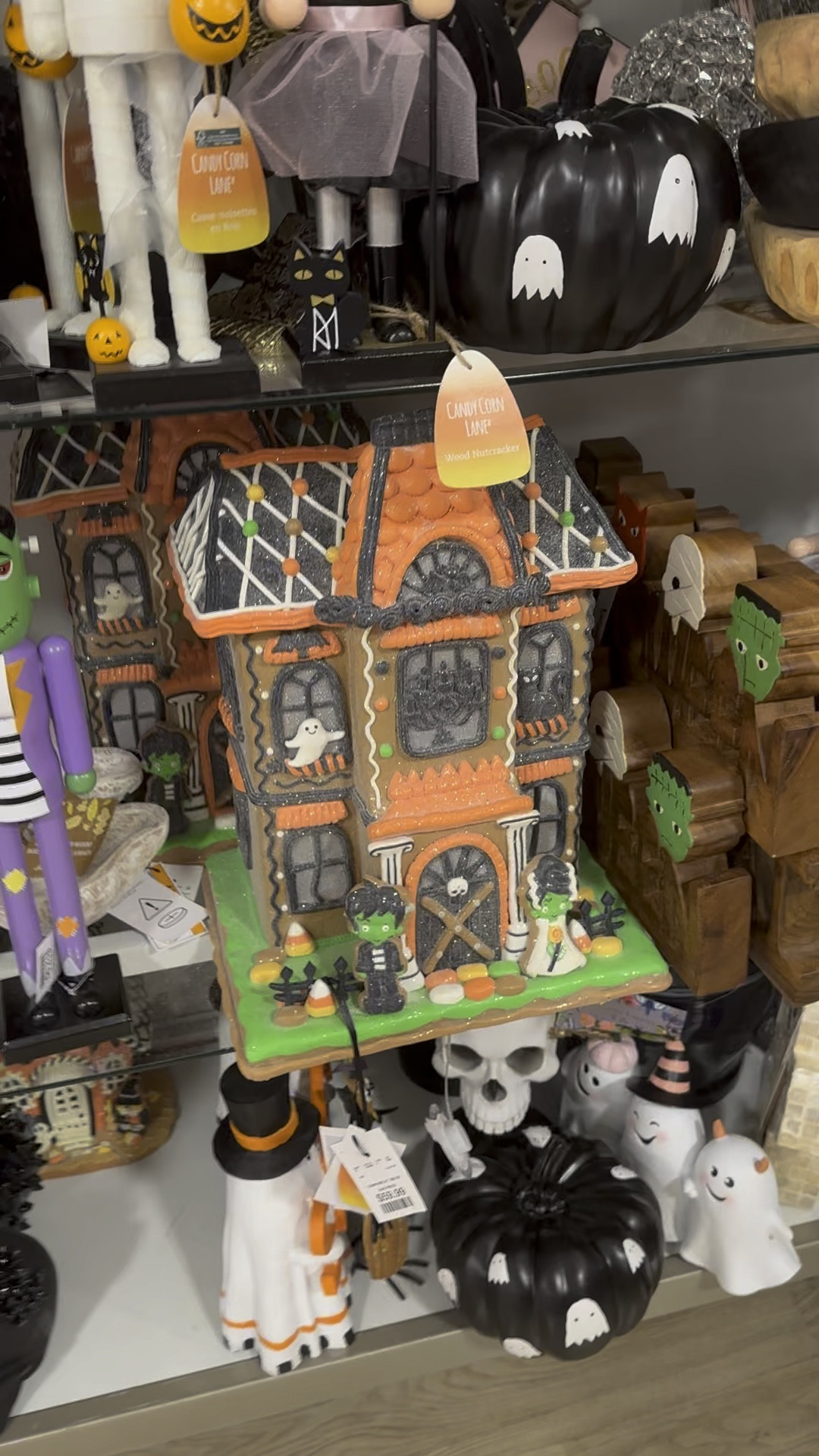 Halloween decor at Homegoods!



#LTKSeasonal #LTKHome #LTKFindsUnder50