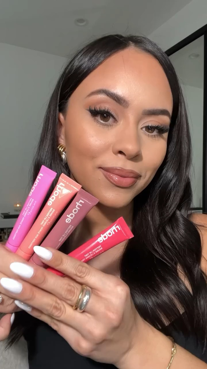 swatching @rhode new peptide lip tints 
which shade is your fav 👄?