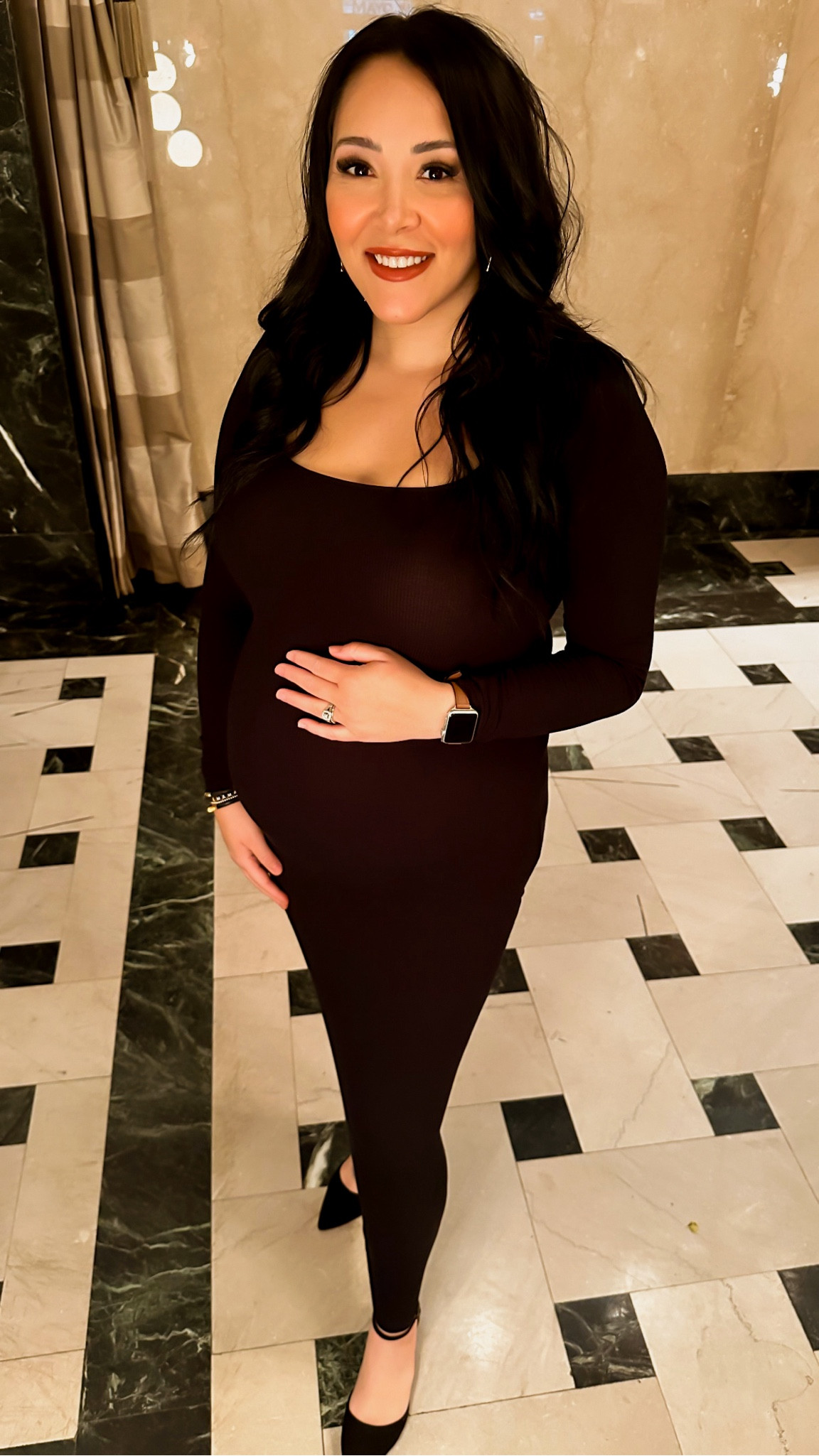 A must have for fall / winter and is bump friendly !!!

#LTKBump #LTKSeasonal #LTKFindsUnder50