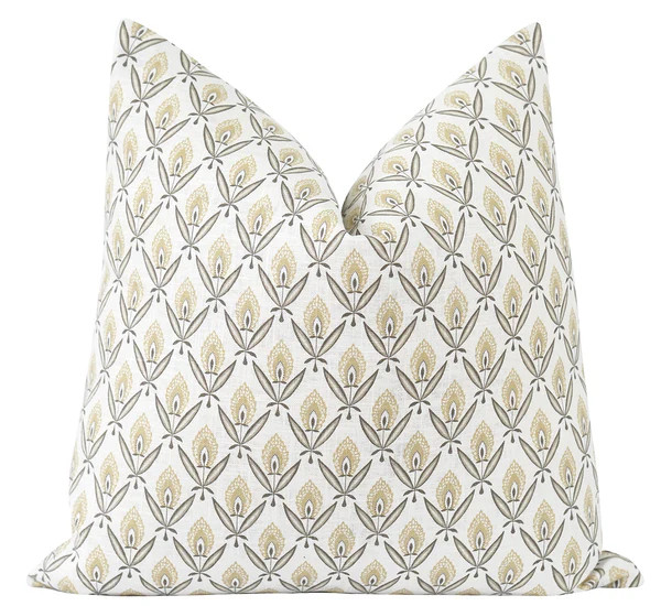 Ashland Bisque Floral Medallion Pillow | Land of Pillows