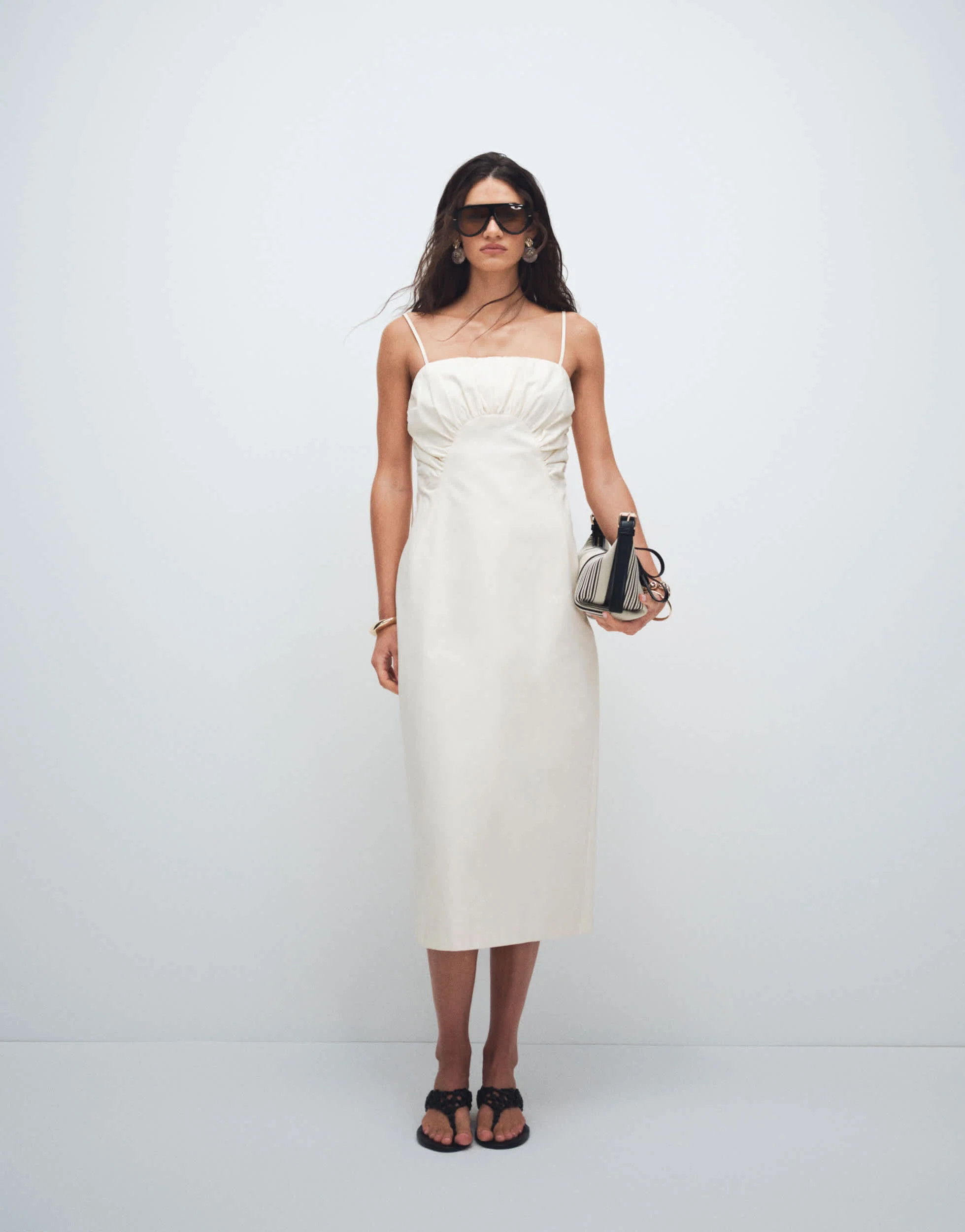Robe midi crème premium Topshop avec fronces à la poitrine | Topshop (UK, DE, FR)