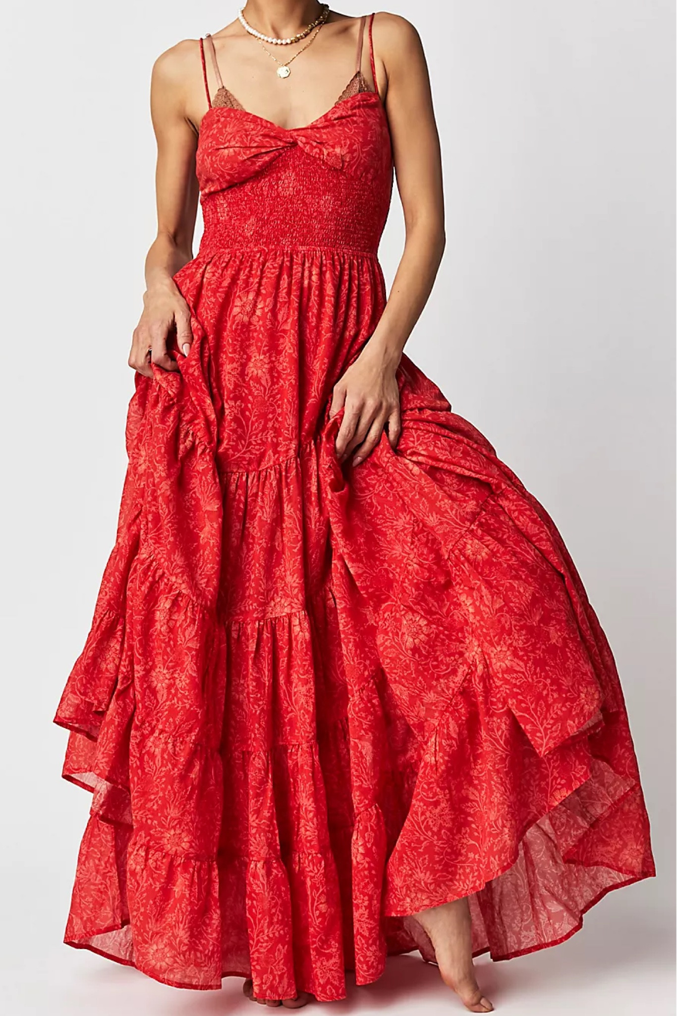 a cute summer maxi!


#LTKSeasonal #LTKFind #LTKstyletip