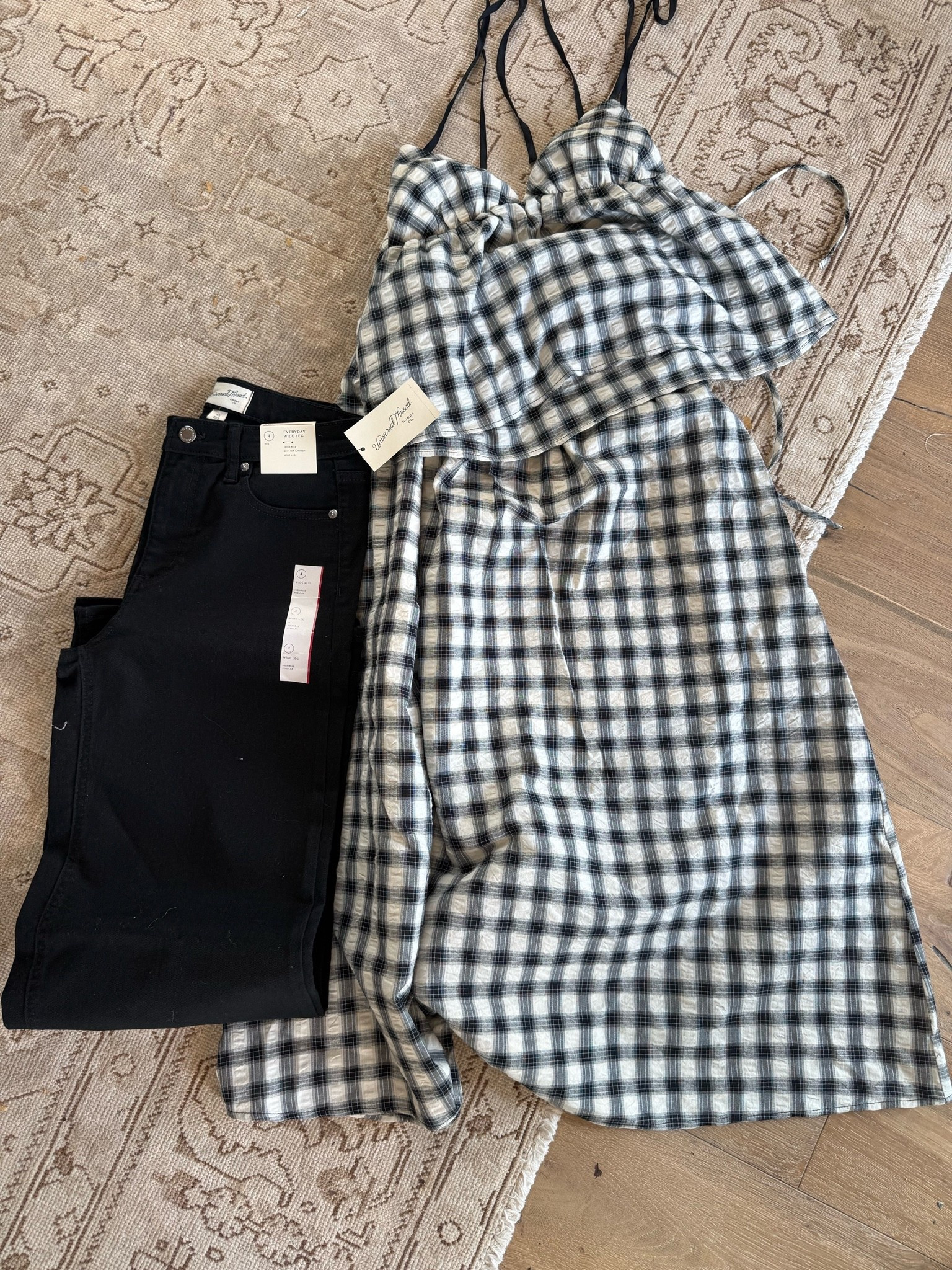 This gingham set!!?!? Are you kidding looks like FP! 

Dressupbuttercup.com #dressupbuttercup #dederaad

#LTKootd #LTKmomlife #LTKSeasonal