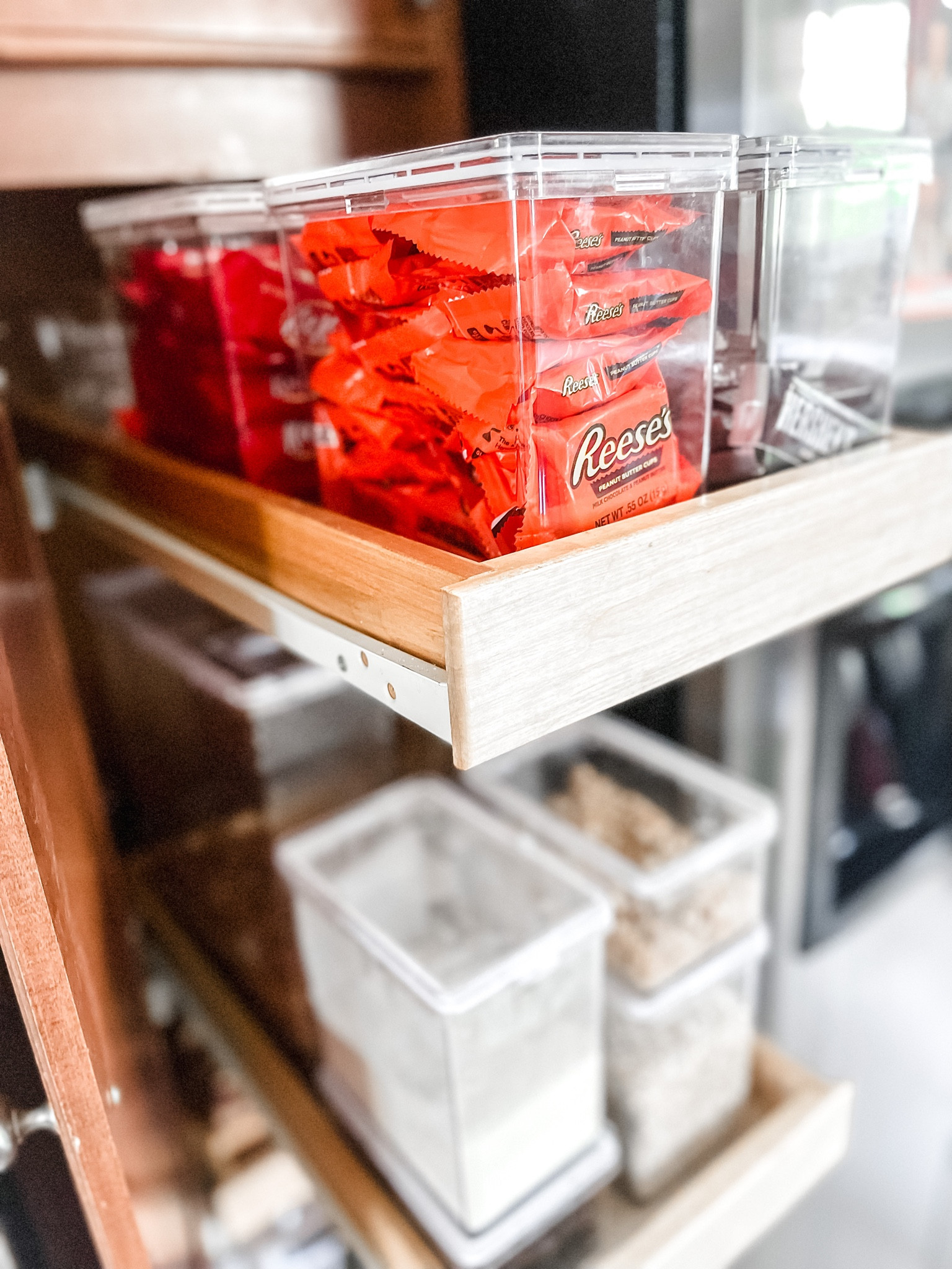 Is taking things out of packaging a little *extra*? Maybe. But we think it’s worth it!
When you ditch the packaging it saves you money-
Things don’t go bad before they’re eaten.
You can see what you have so you’re not buying duplicates.
You don’t overbuy thinking you ran out of something.
Removing the packaging creates more room in your pantry and it just looks so darn nice!

#LTKfindsunder50 #LTKkids #LTKover40