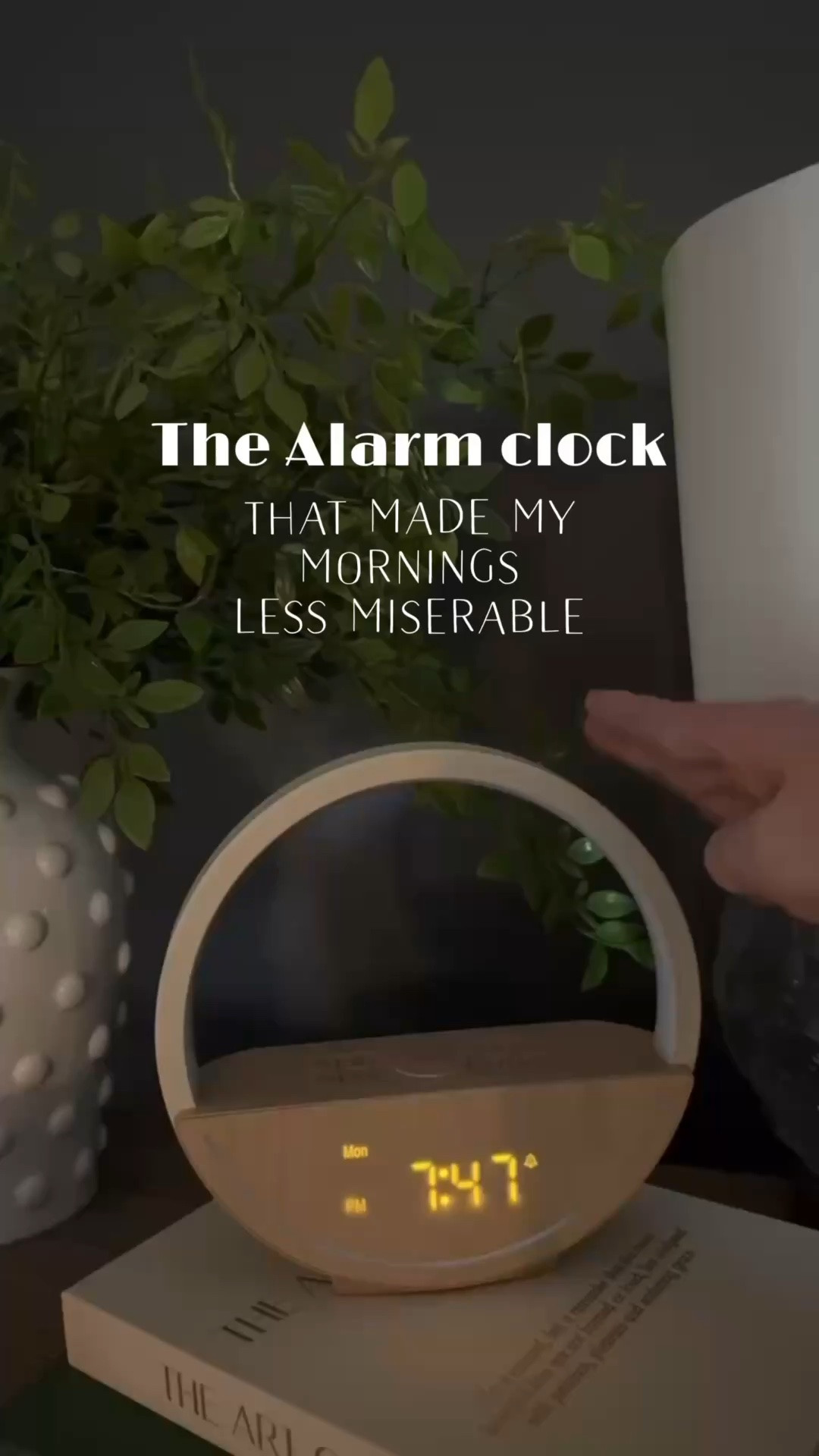 Such a simple upgrade to my morning routine ☀️⏰ This sunrise alarm clock gradually brightens the room before it’s time to get up, and I love how much nicer that feels than waking up to a dark room. Linking it here! 🤍

AmazonFinds #SunriseAlarmClock #AlarmClock #MorningRoutine #BedroomFinds #HomeFinds #BetterMornings #BedroomEssentials