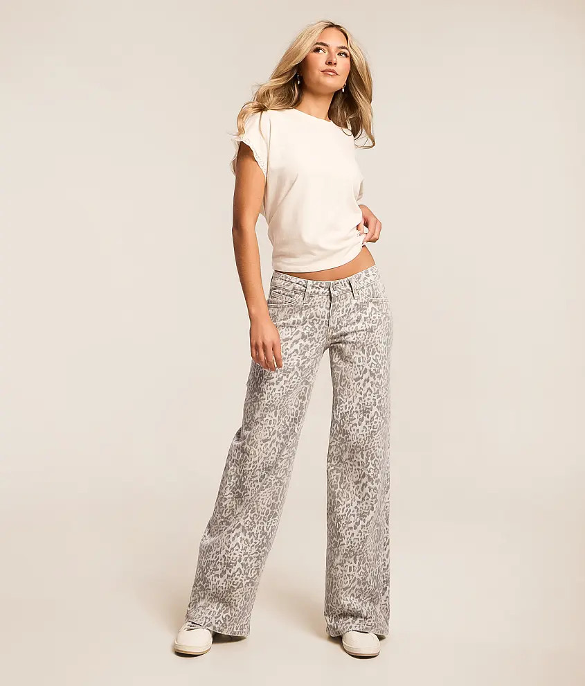 Rylee Wide Leg Leopard Print Jean | Buckle