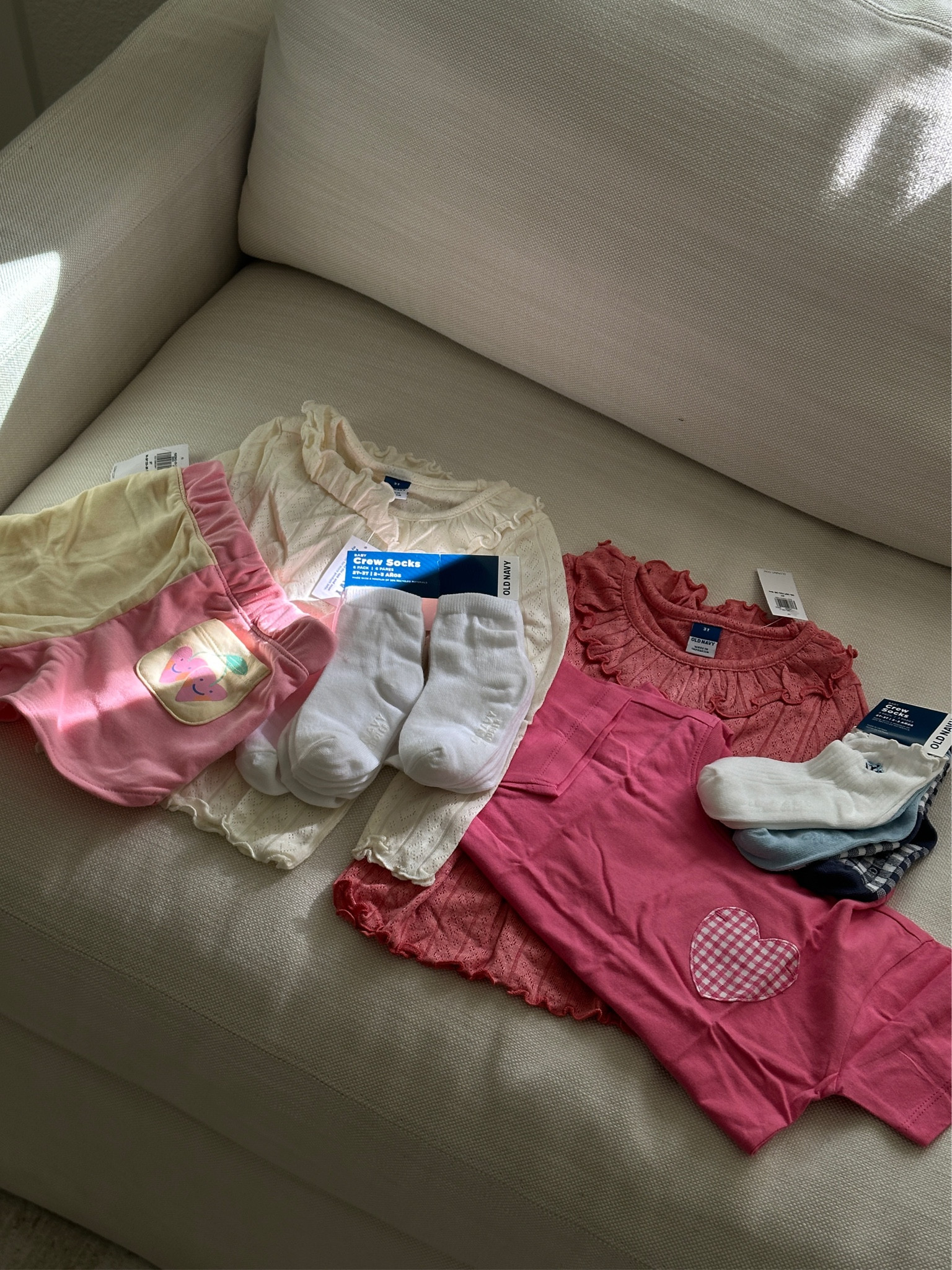 Recent old navy toddler girls spring haul!! Most sizes in 3T and 4t for Capri who is 2.5 yo 

#LTKSaleAlert #LTKKids #LTKFindsUnder50