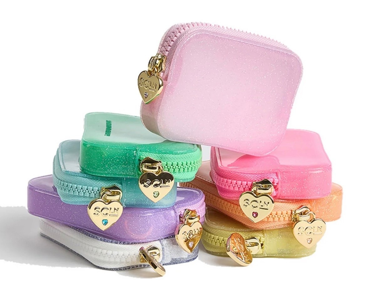 Today only! 25% off jelly items at SCL!! Linking my faves below! Perfect for toiletries, pool/beach bags and more! 

Stoney clover lane, gifts for girls, gifts for her, pouches, makeup bag, pool bag, stocking stuffers 


#LTKKids #LTKCyberWeek #LTKFindsUnder50