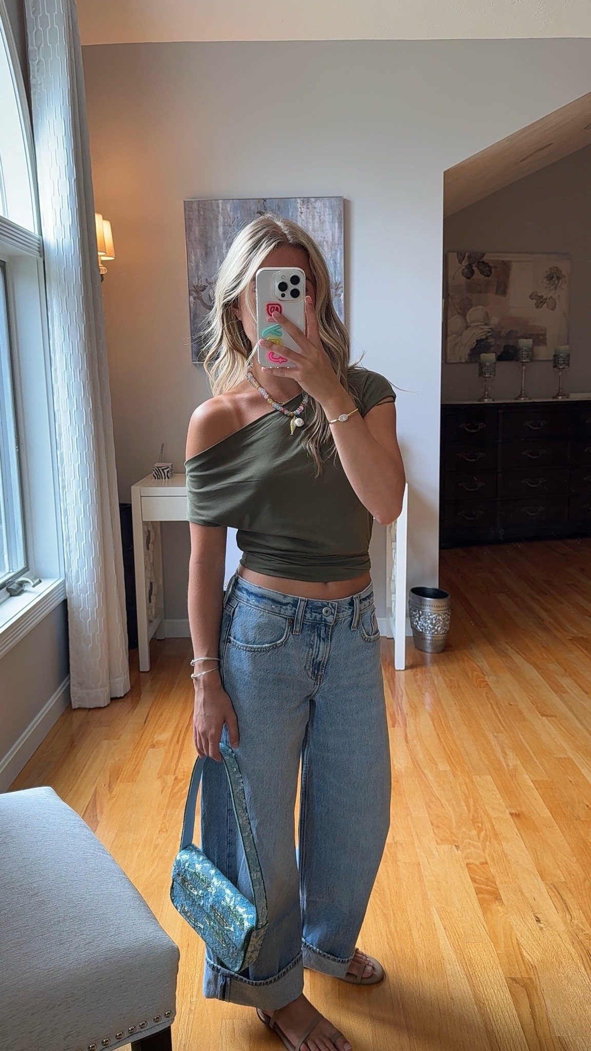 wearing a 23 x short in jeans! top is old garage @abercrombie

#LTKootd #LTKU #LTKSeasonal