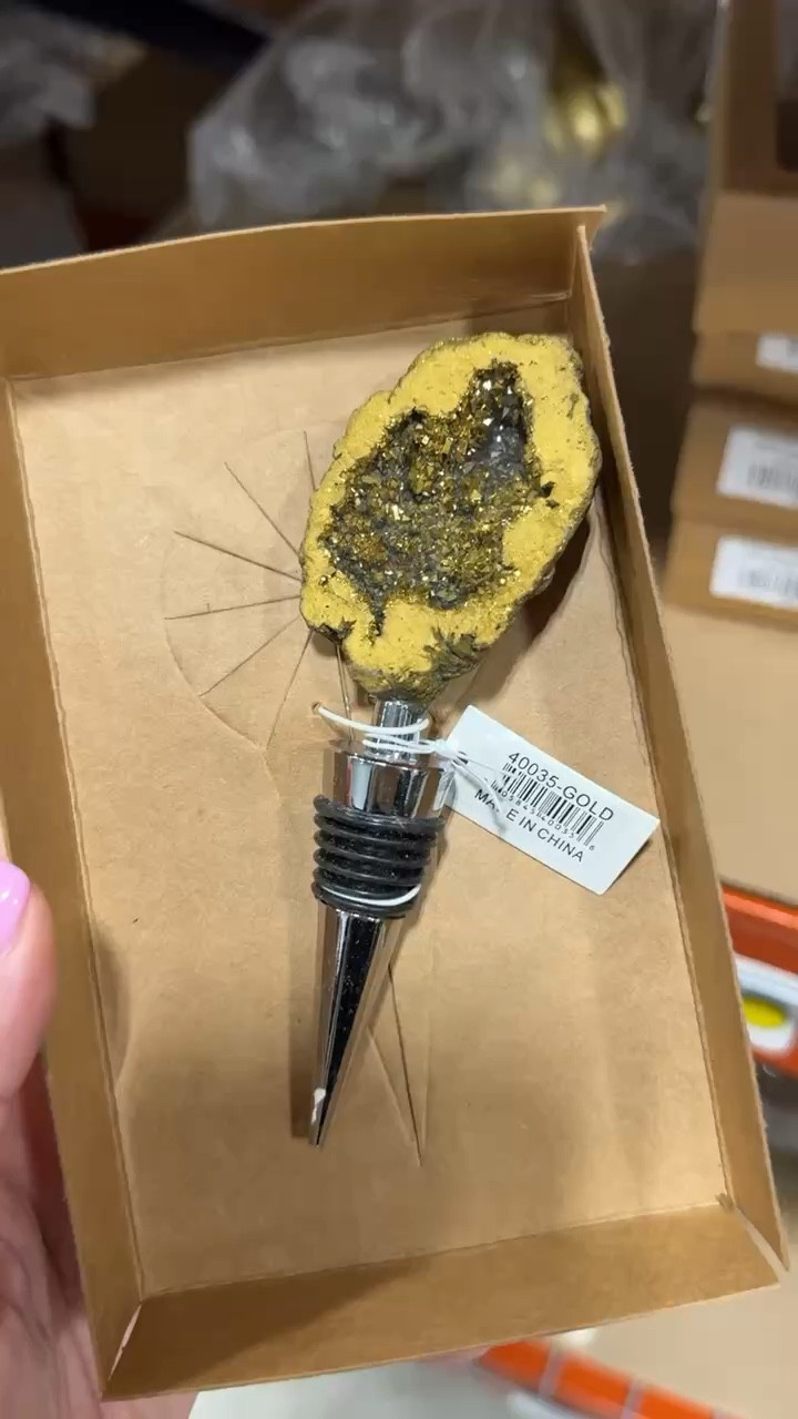 This bottle stopper is so beautiful and would be a perfect host gift or even stocking stuffer!

Modern Locke, home decor, glam home, holiday, gift guide, stocking stuffer, gold

#LTKWatchNow #LTKHome #LTKGiftGuide