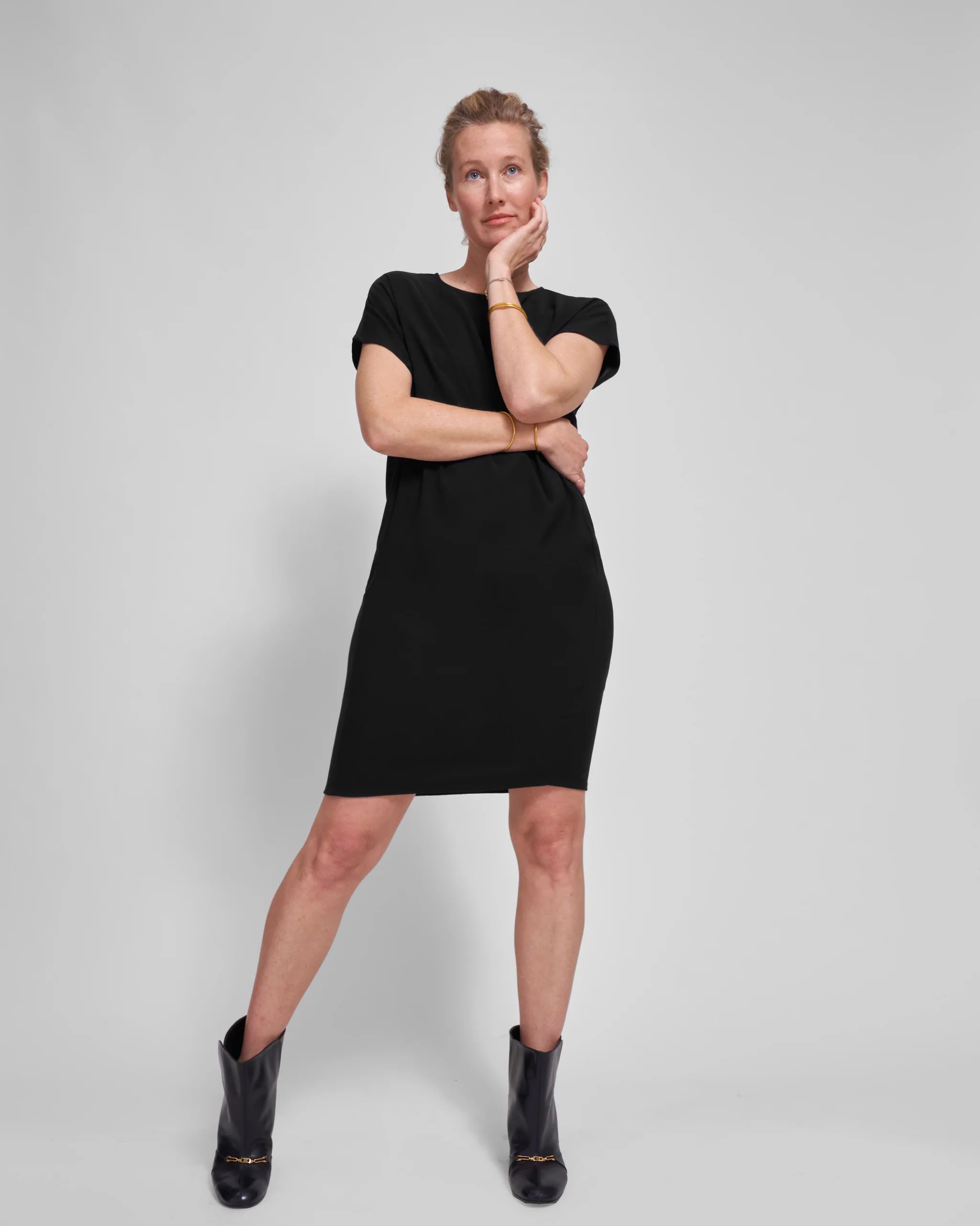 Isabelle Luxe Twill Sheath Dress - Black | Universal Standard