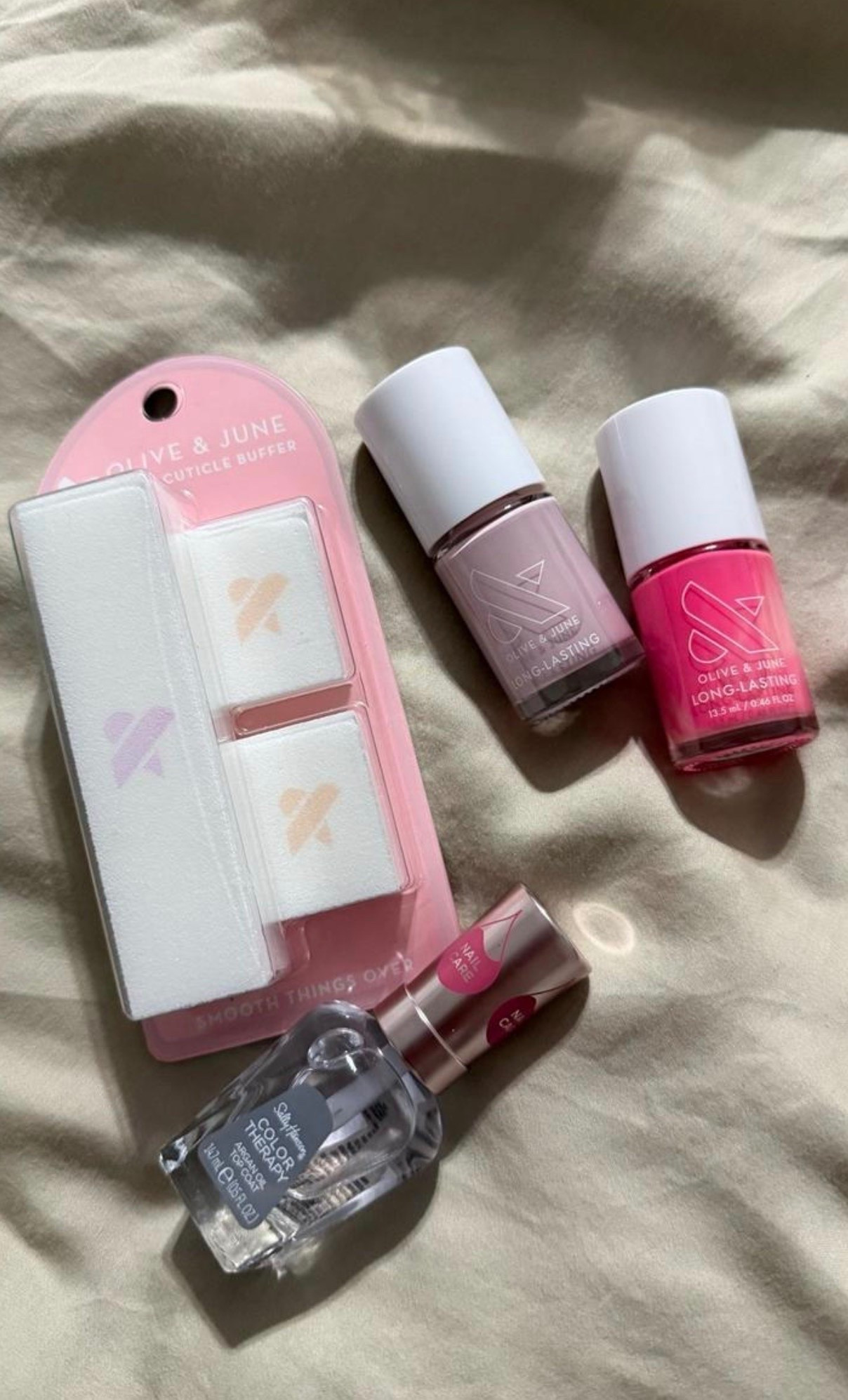Little things that make an at-home mani feel extra cute 💅🏼🎀

#NailCare #AtHomeManicure #NailEssentials #BeautyFavorites #PinkNails #NailInspo #SelfCareFavorites #ManicureEssentials #BeautyFinds #NailRoutine

#LTKdayinmylife #LTKBeauty #LTKSeasonal
