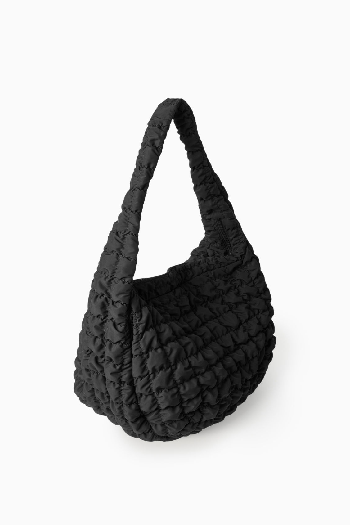 GESTEPPTE OVERSIZED-SCHULTERTASCHE | COS (EU)