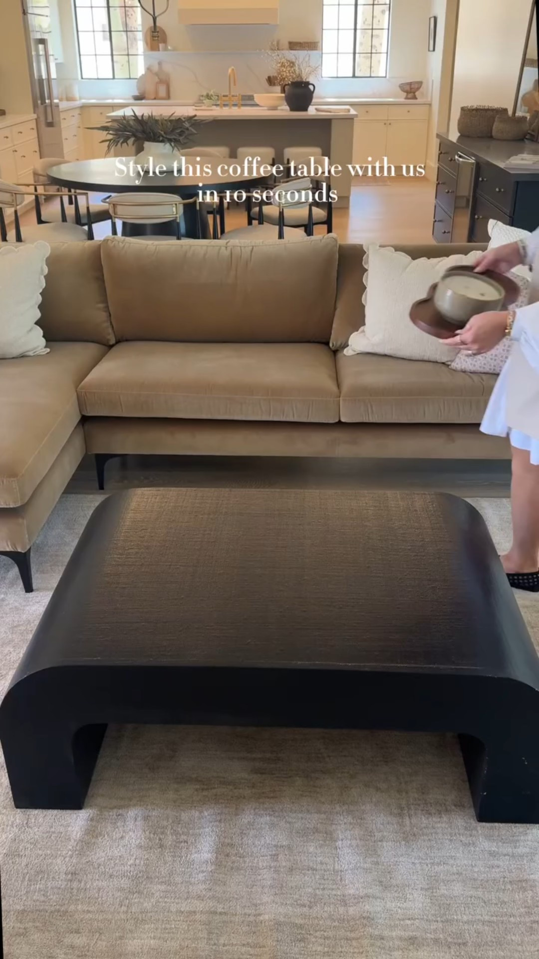 Speed styling: coffee table edition. 🤎

Small Space ~ Big impact
.
.
.
#InteriorDesignPhoenix #stagingsells #scottsdale #livingroomdesign #interiordesign #arizonahome #eyeforpretty #coffeetable