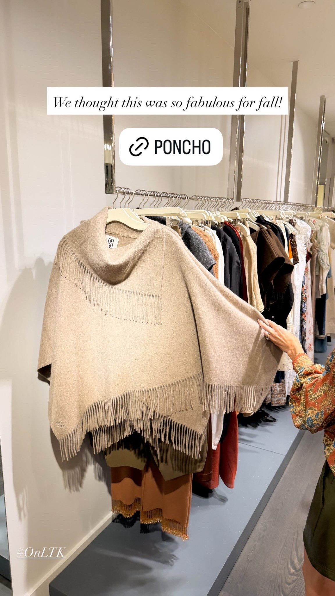 Fall poncho.

#LTKSeasonal #LTKstorytime #LTKTravel