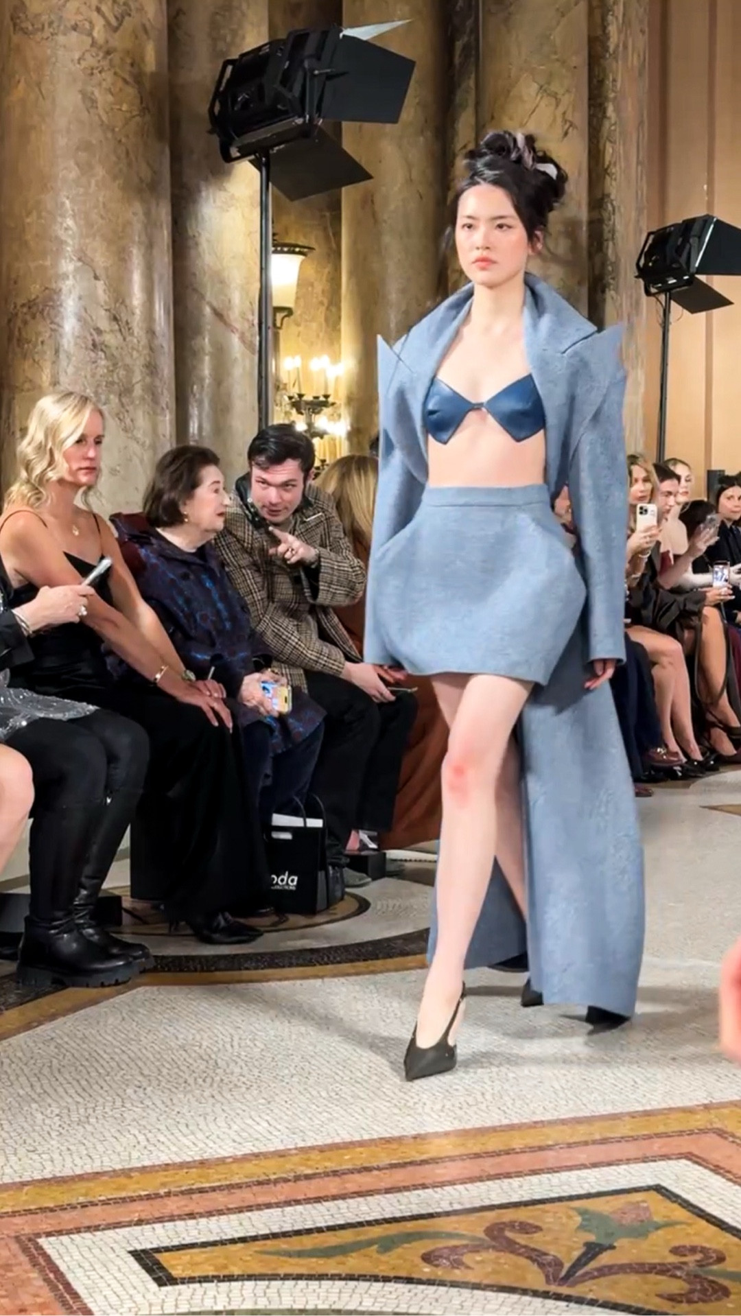 Sagio’s show was one of my favourites! Beautiful sihlouettes, great fabrics and the blue bralette/skirt look screams my name!

#parisfashionweek #ltkfashionmonth