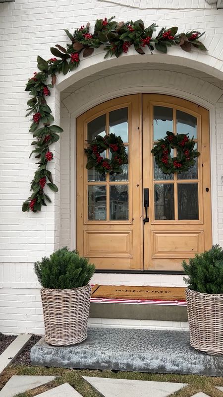 Hanging garland adds a traditional, warm, and welcoming touch to your home.

White exterior
Christmas exterior
Wreaths
Nutcrackers
Christmas porch
Ribbon and bows
Holiday Home tour
Christmas decor
Exterior
Holiday garland


#LTKhome