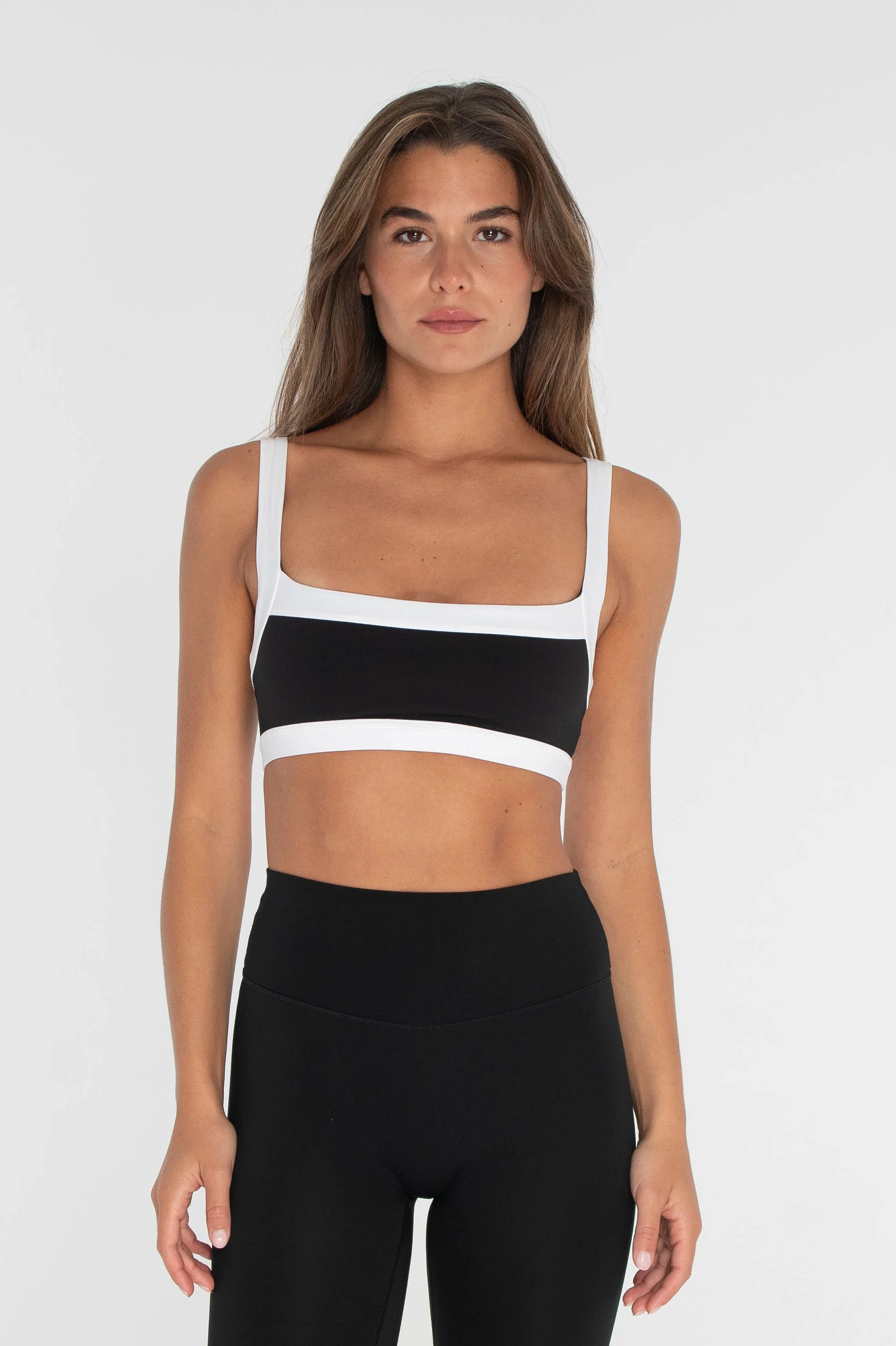 Straight Neck Bra - Black/White | FORM