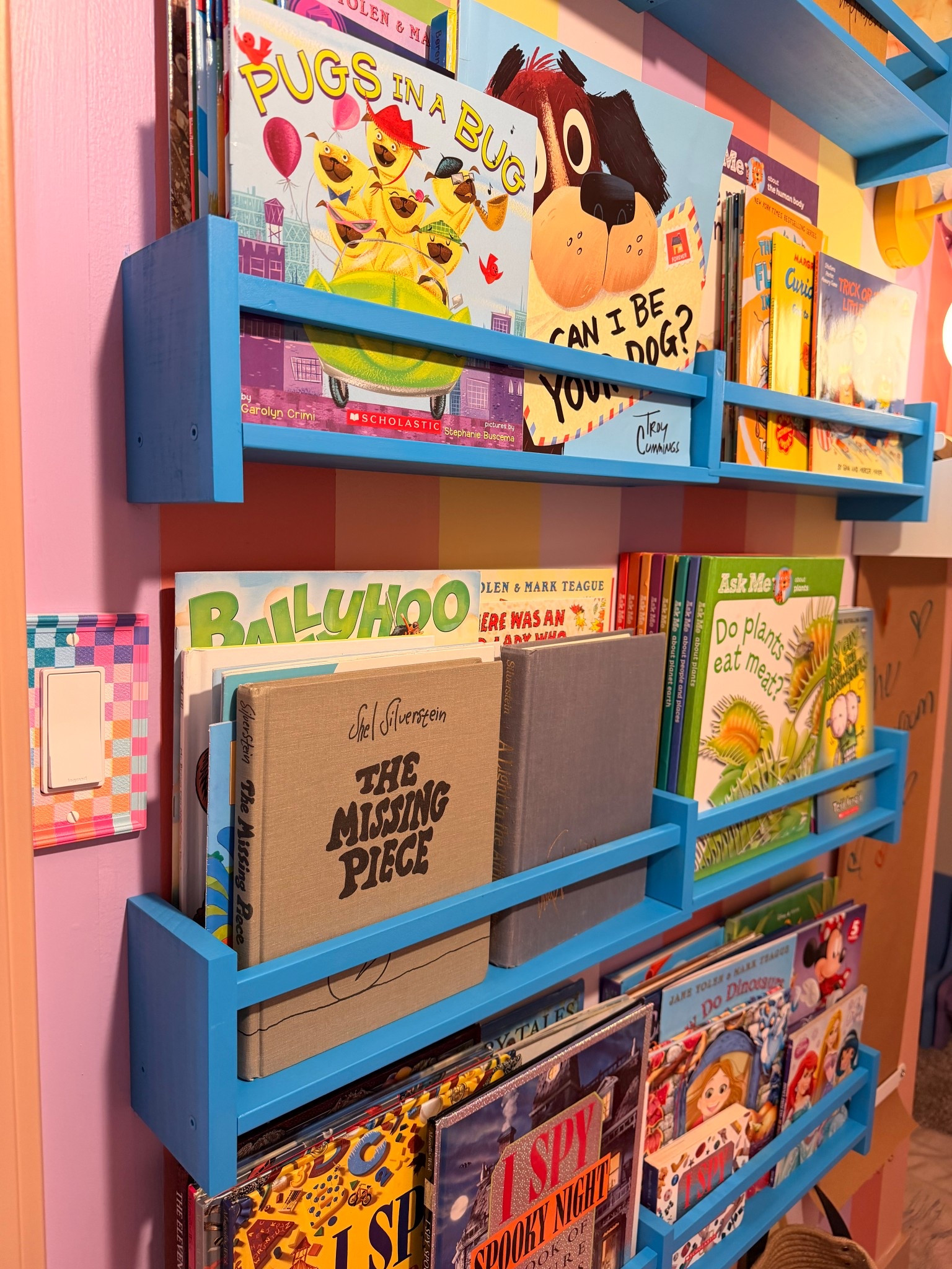 Checkered wall plate for kids bedroom or playroom #amazonhome #kidsplayroomdecor

#LTKmomlife #LTKHome #LTKKids