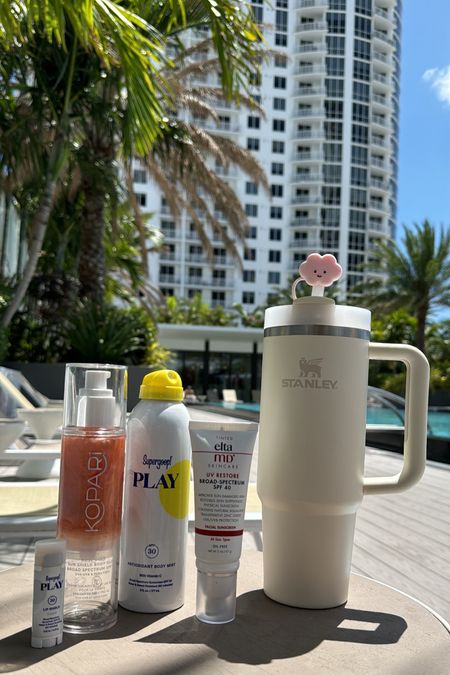 Pool day SPF lineup 

Kopari rose gold sun shield SPF 45
Supergoop! PLAY SPF 30
Elta MD tinted facial sunscreen SPF 40
Supergoop! Lip shield SPF 30


#LTKtravel #LTKbeauty #LTKSeasonal