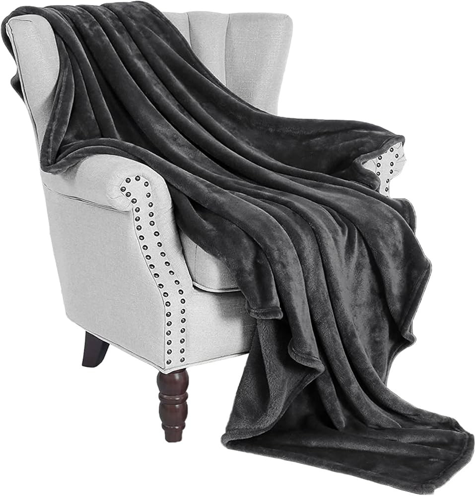 Exclusivo Mezcla Extra Large Dark Grey Fleece Throw Blanket for Couch 300GSM, Super Soft 50x70 in... | Amazon (US)