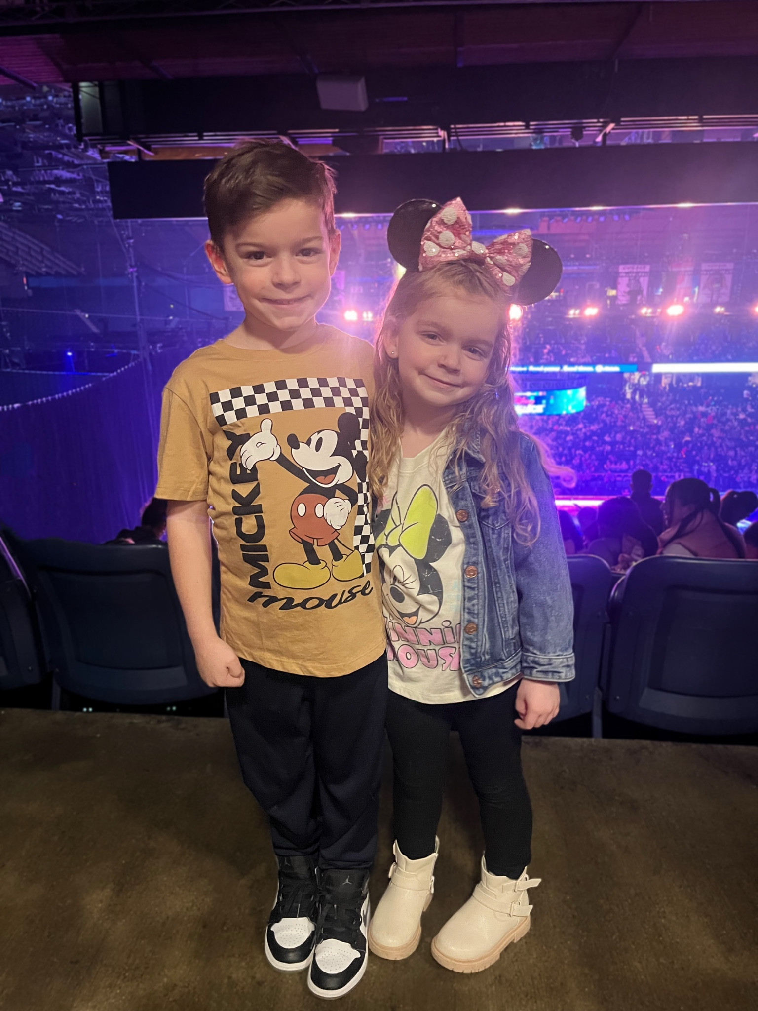 Disney on Ice | Disney Outfits | Disney Accessories | Mickey & Minnie

#LTKFindsUnder50 #LTKFamily #LTKKids