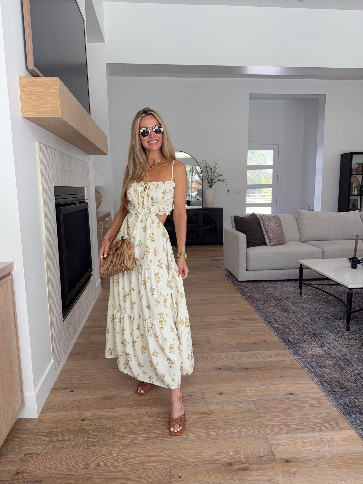 Amazon floral outfits that look like boutique finds 🌸✨ comment AMAZON and I’ll send you the details 

From effortless matching sets to flowy maxi dresses and feminine floral prints, these are the pieces I keep reaching for all summer long. Easy to style, flattering, and perfect for brunch, vacation, date night, or everyday wear.

Which look are you picking? 🌿💗

#AmazonFashion #AmazonFinds #SummerStyle #FloralOutfits #MomStyle